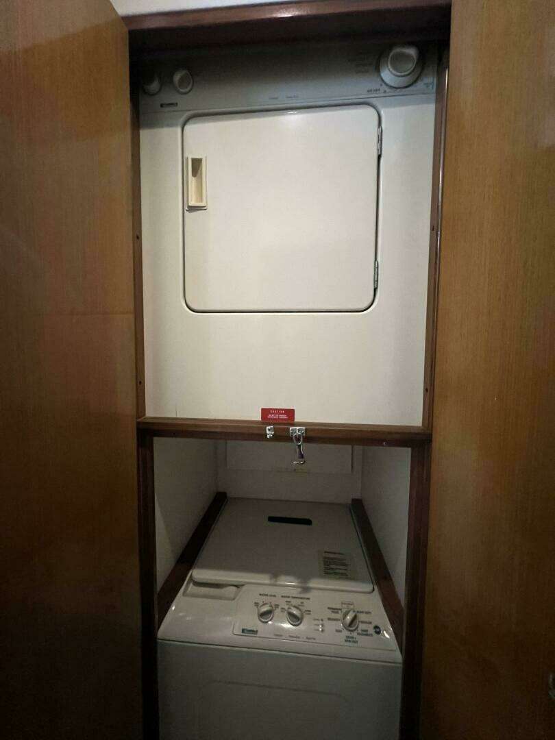 1999 Viking 60 CPMY - Image 50
