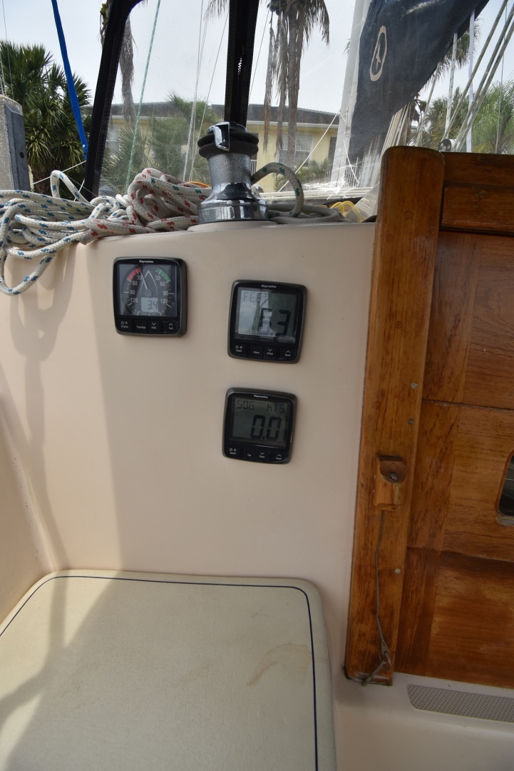 1994 Island Packet — - Image 18