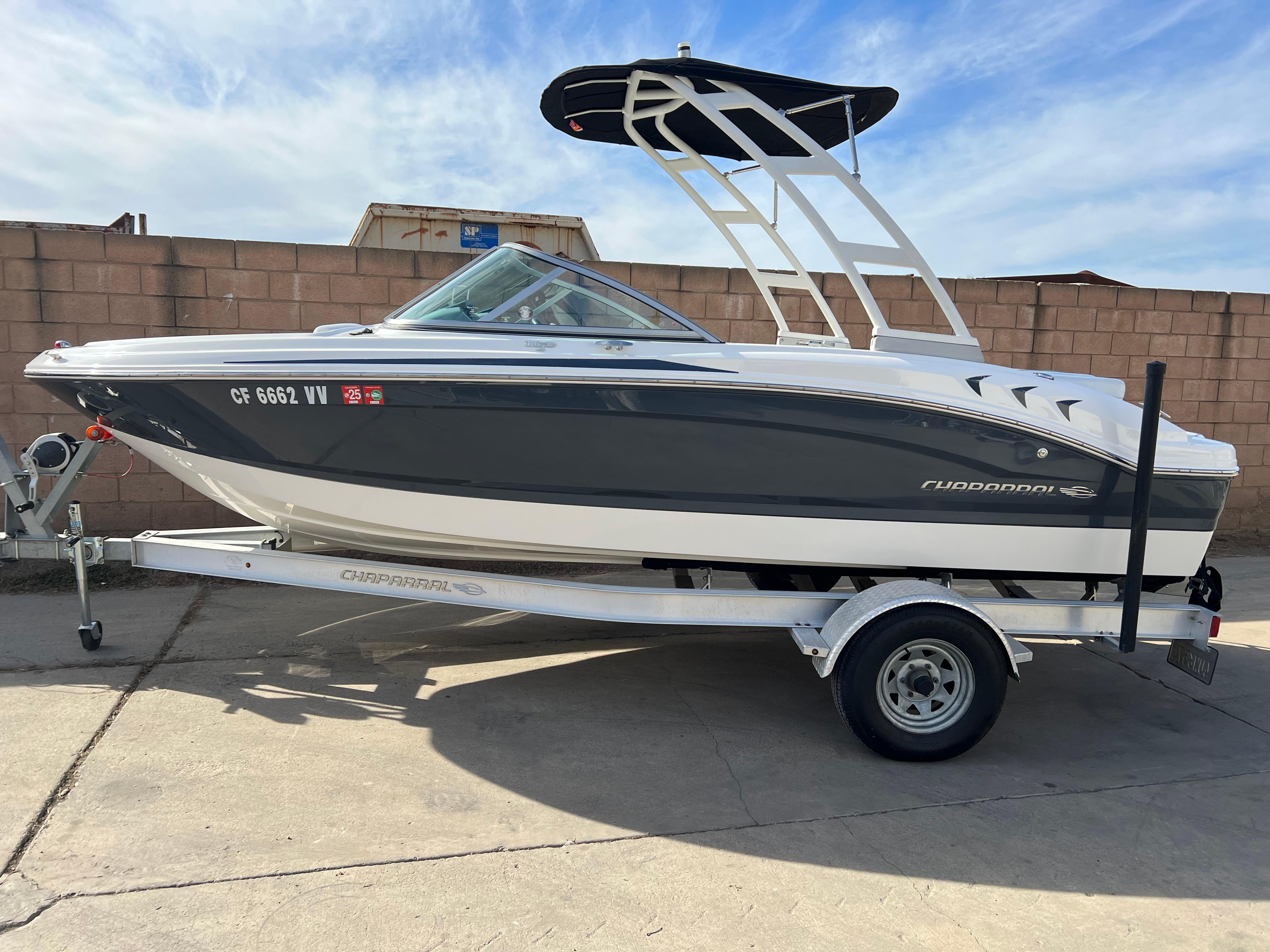 2017 Chaparral 19 H2O Sport
