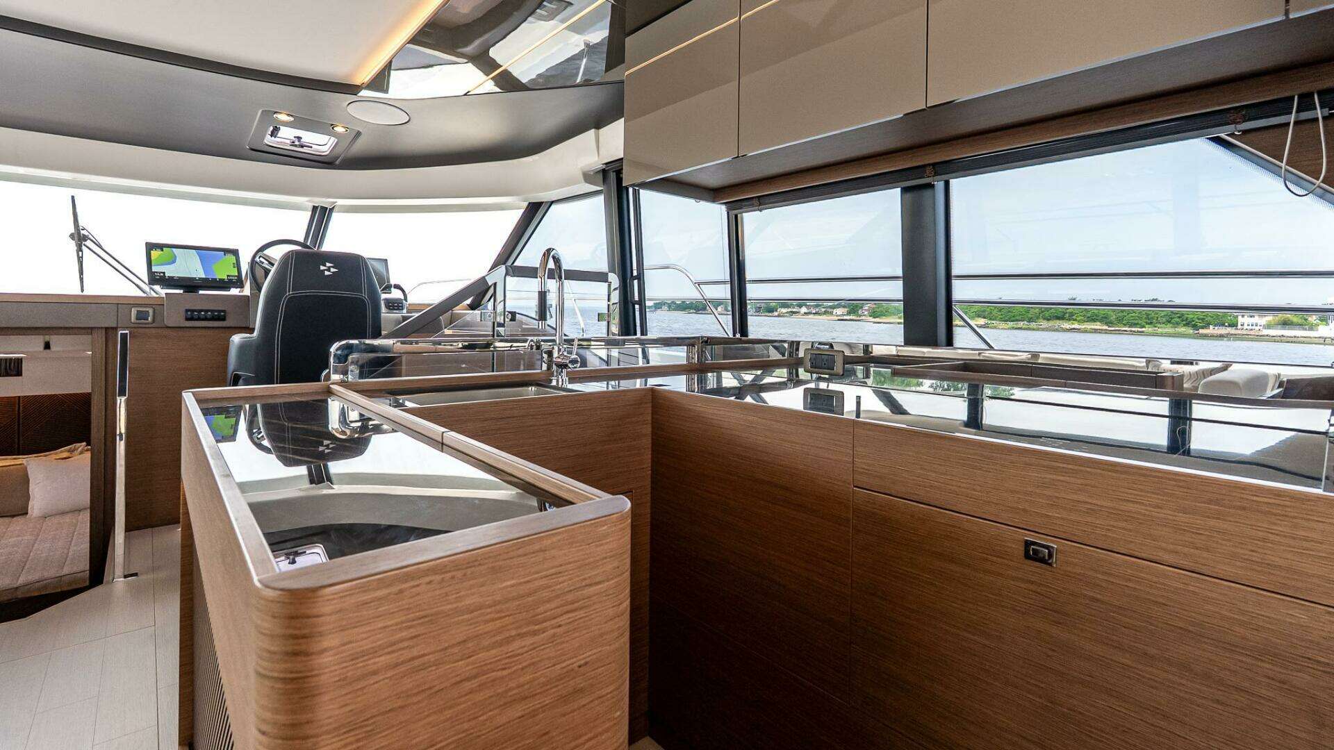 2027 Prestige M48 - Image 27