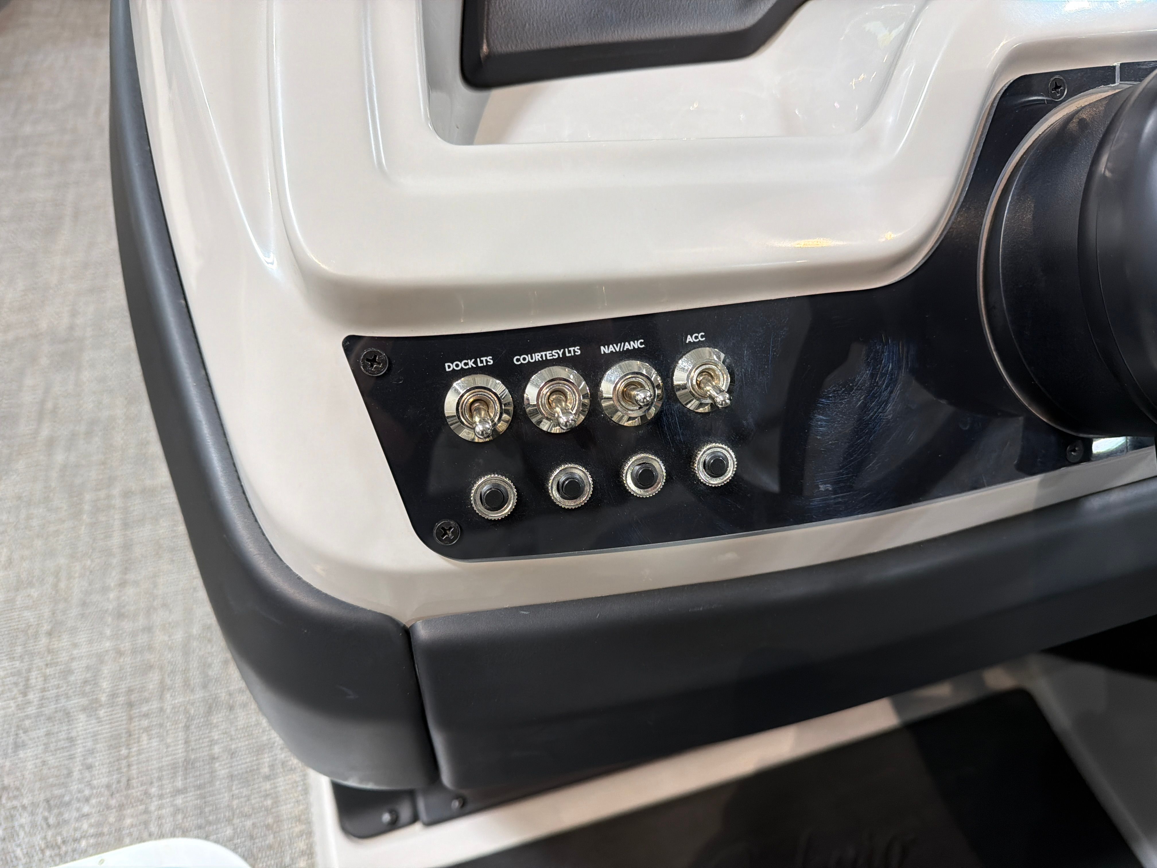 2025 Barletta Cabrio 24UC - 15