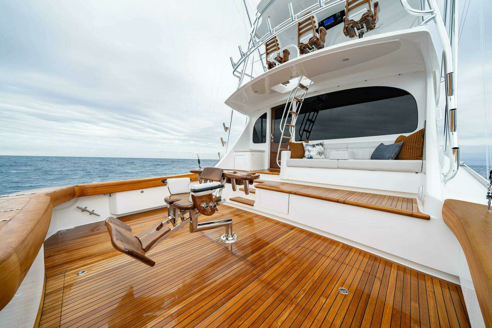 2027 Viking 74 Convertible - Image 3