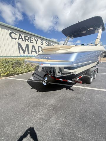 2026 Chris-Craft Bowrider Sportster WALKTHROUGH WINDSHIELD LUXURY B - 43
