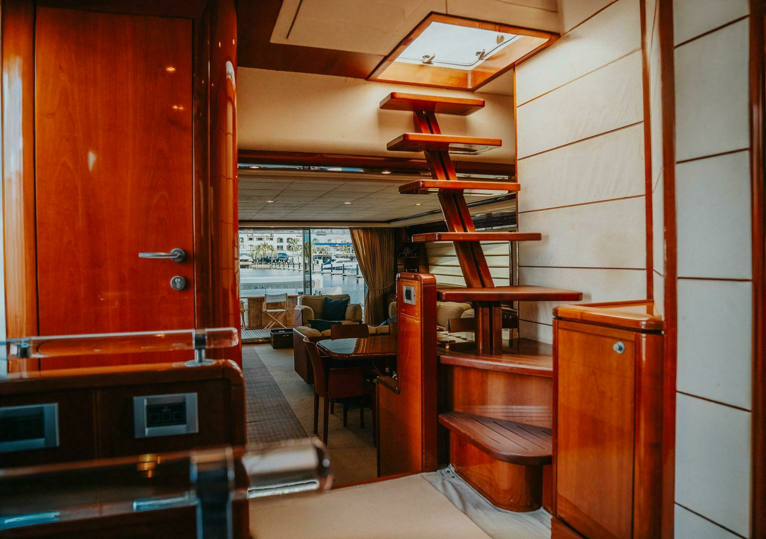 2007 Ferretti Yachts 881 - Image 14