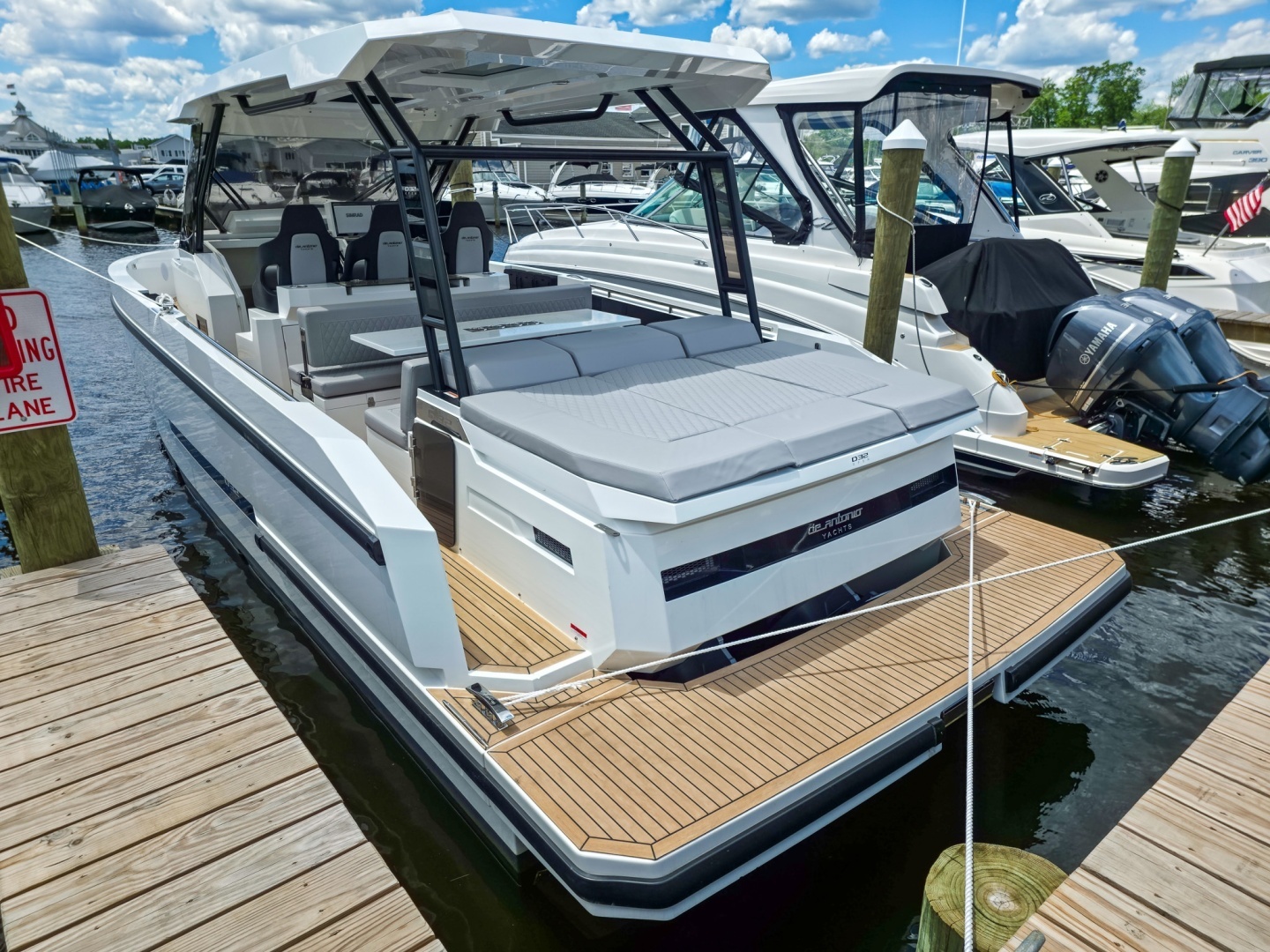 2026 De Antonio Yachts D32 - Image 10