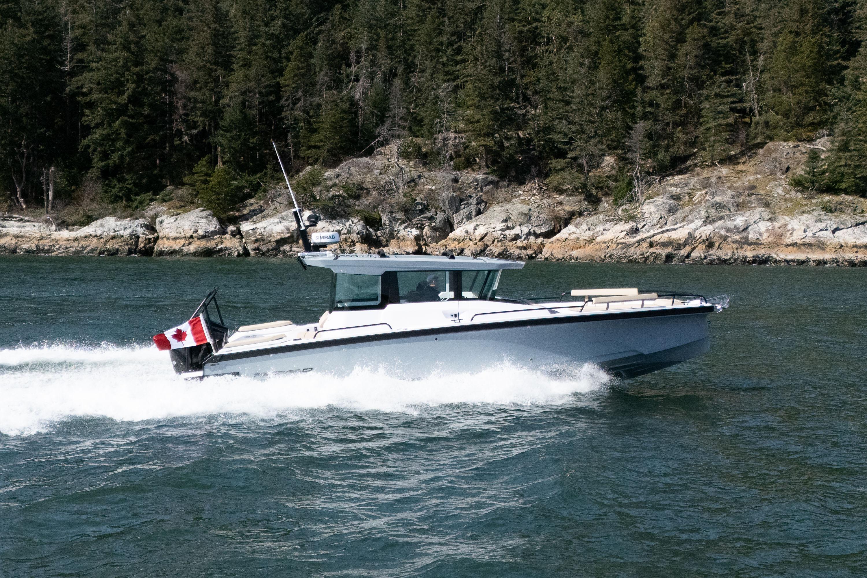 2026 Axopar 29 XC Cross Cabin