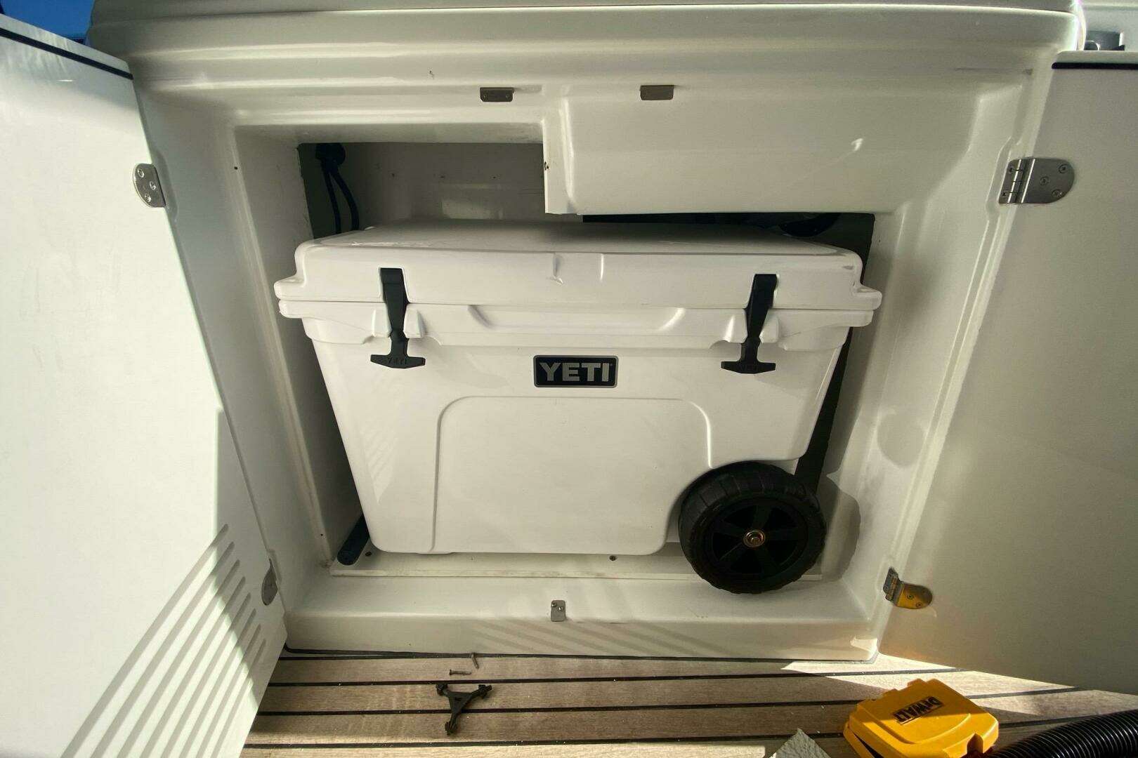 2014 Beneteau Gran Turismo 44 - Image 30