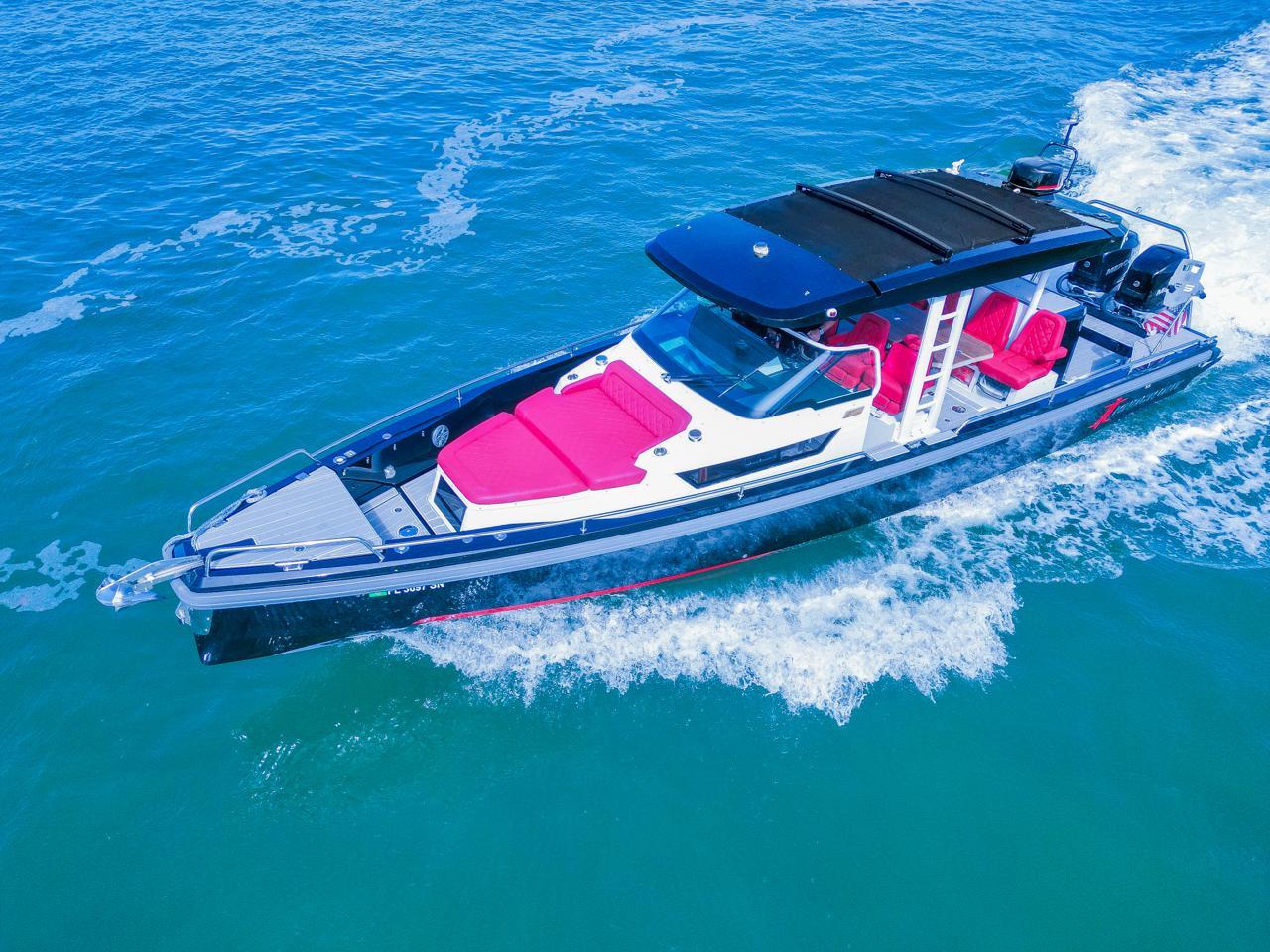 2018 Axopar 37 Sun-Top