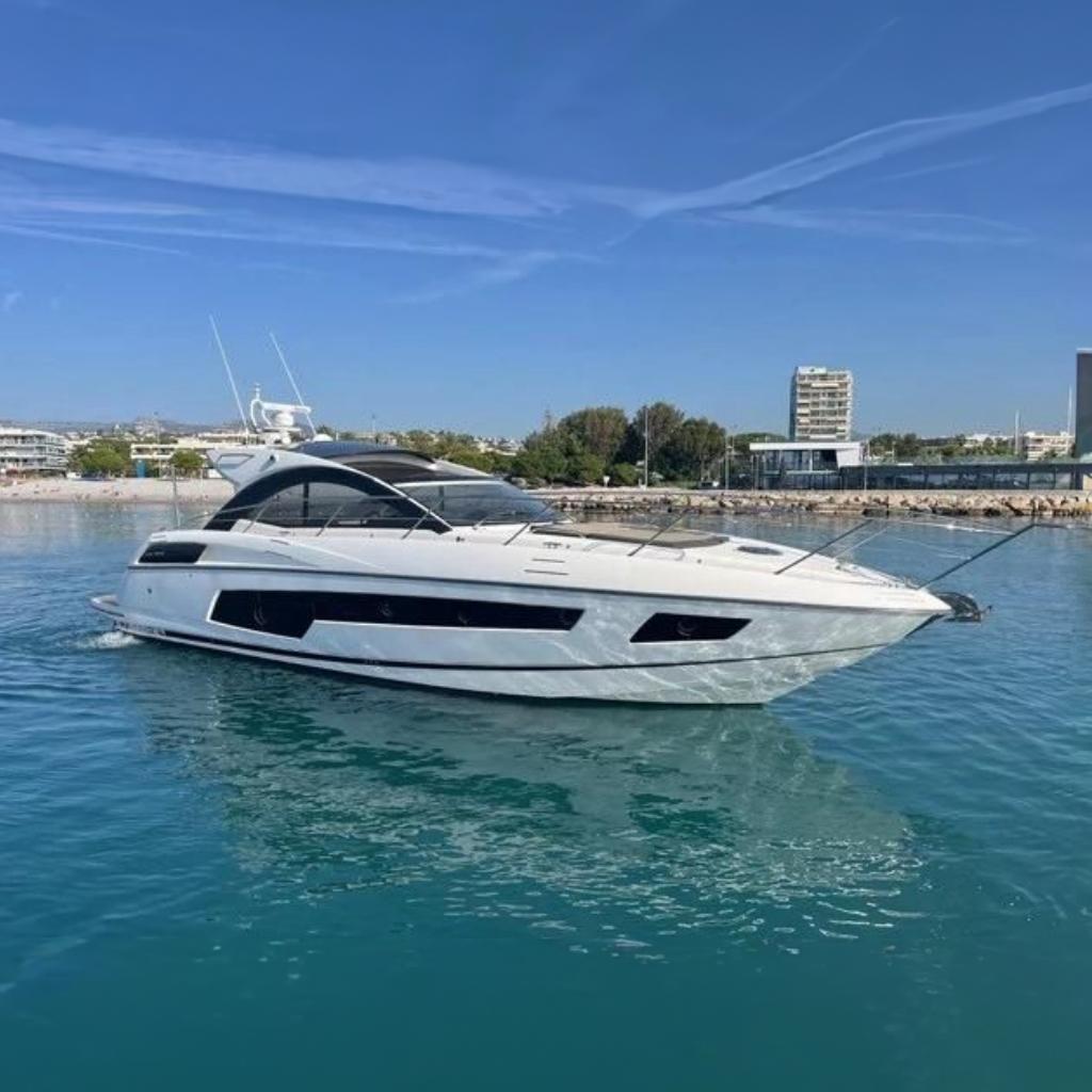 2014 Sunseeker San Remo 485