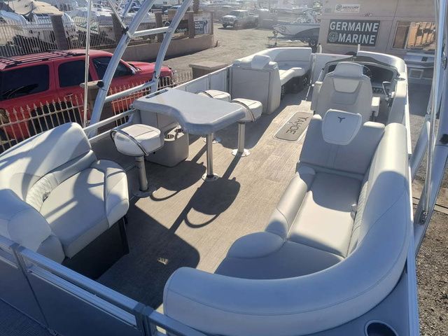 2025 Tahoe LTZ Entertainer 25 FT - 5