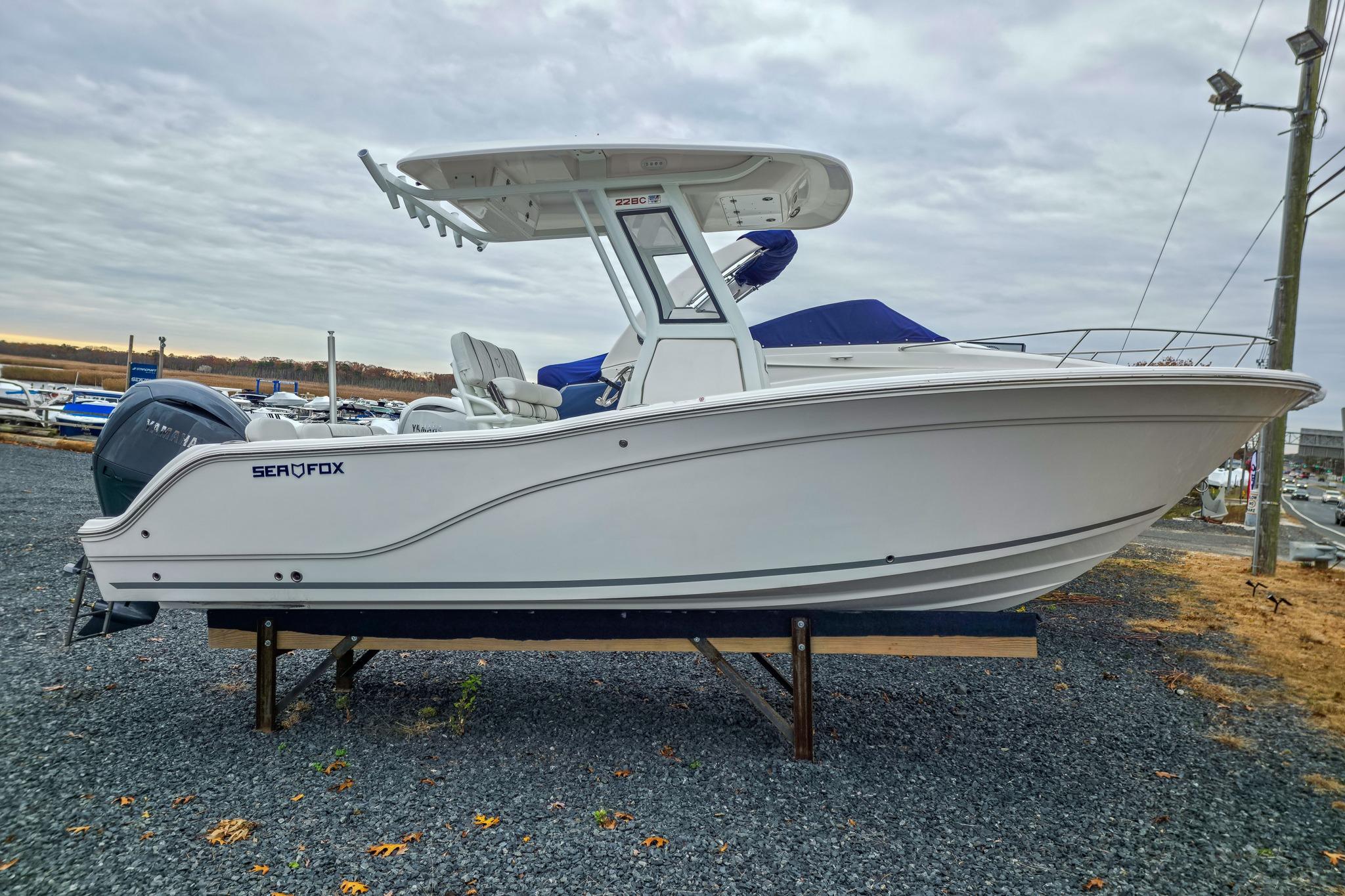 2026 Sea Fox 228 Commander