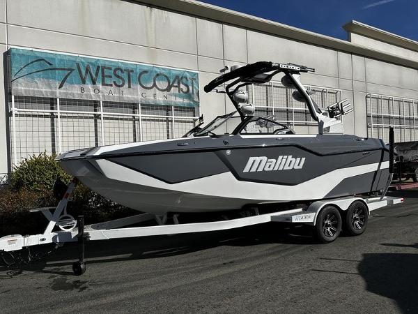 2025 Malibu M230