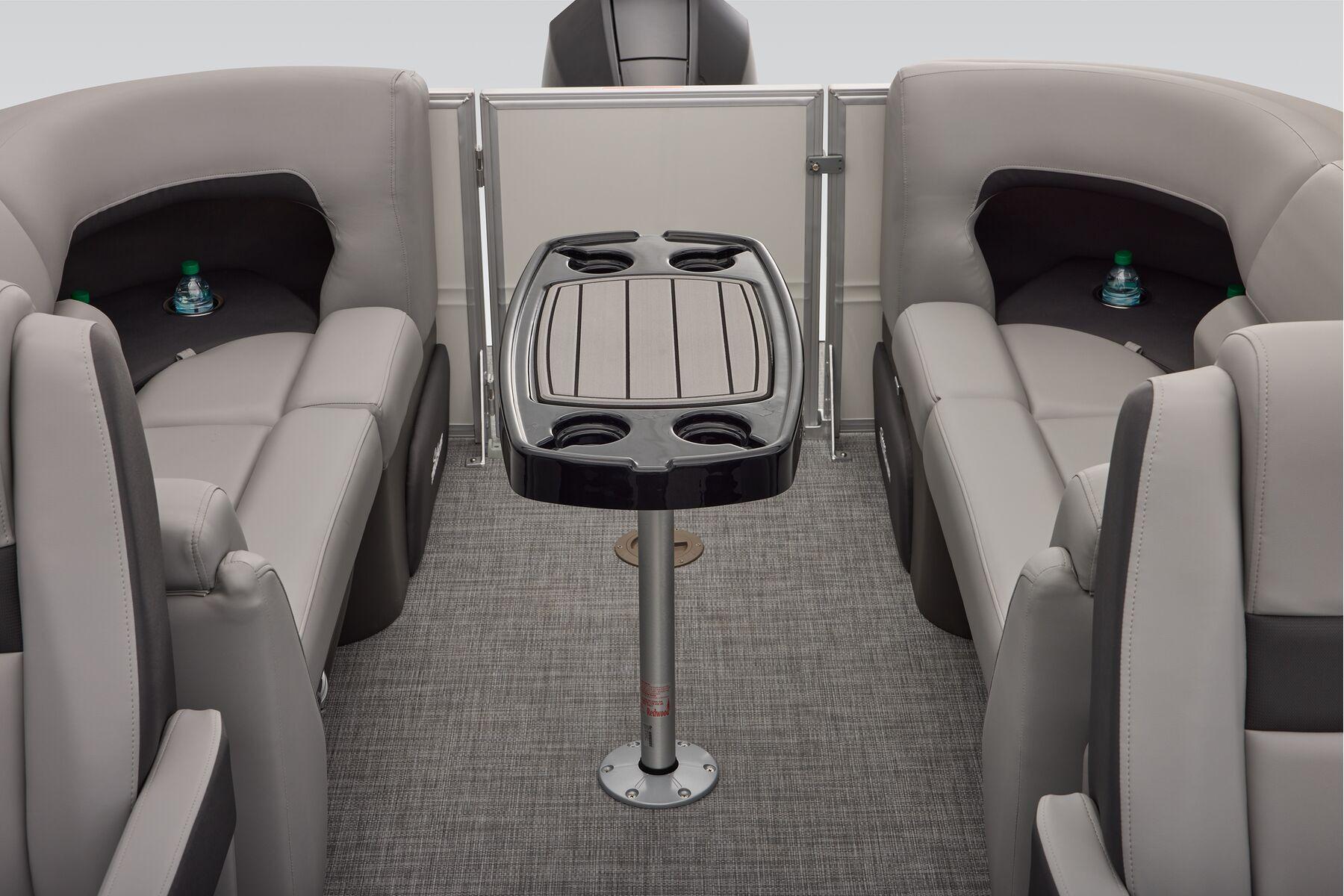 2026 Sun Tracker Party Barge 22 XP3 - 67