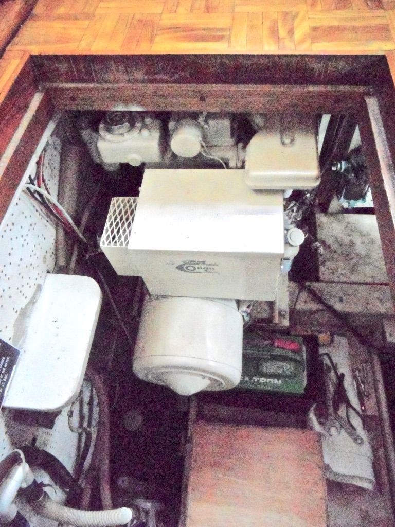1976 CHB Trawler - 42