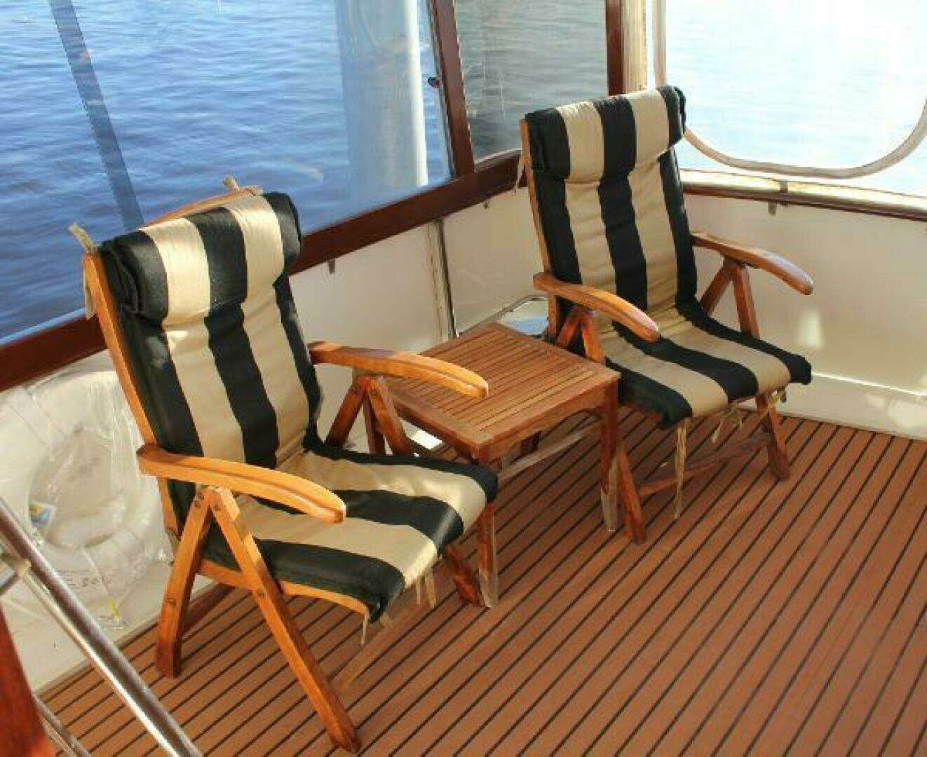 1965 Hatteras Motor Yacht - Image 11