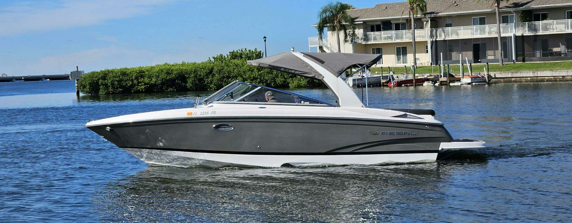2010 Regal 2700 - Image 35
