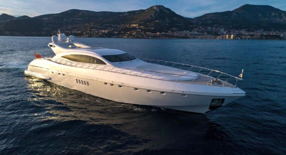 2004 Mangusta 108