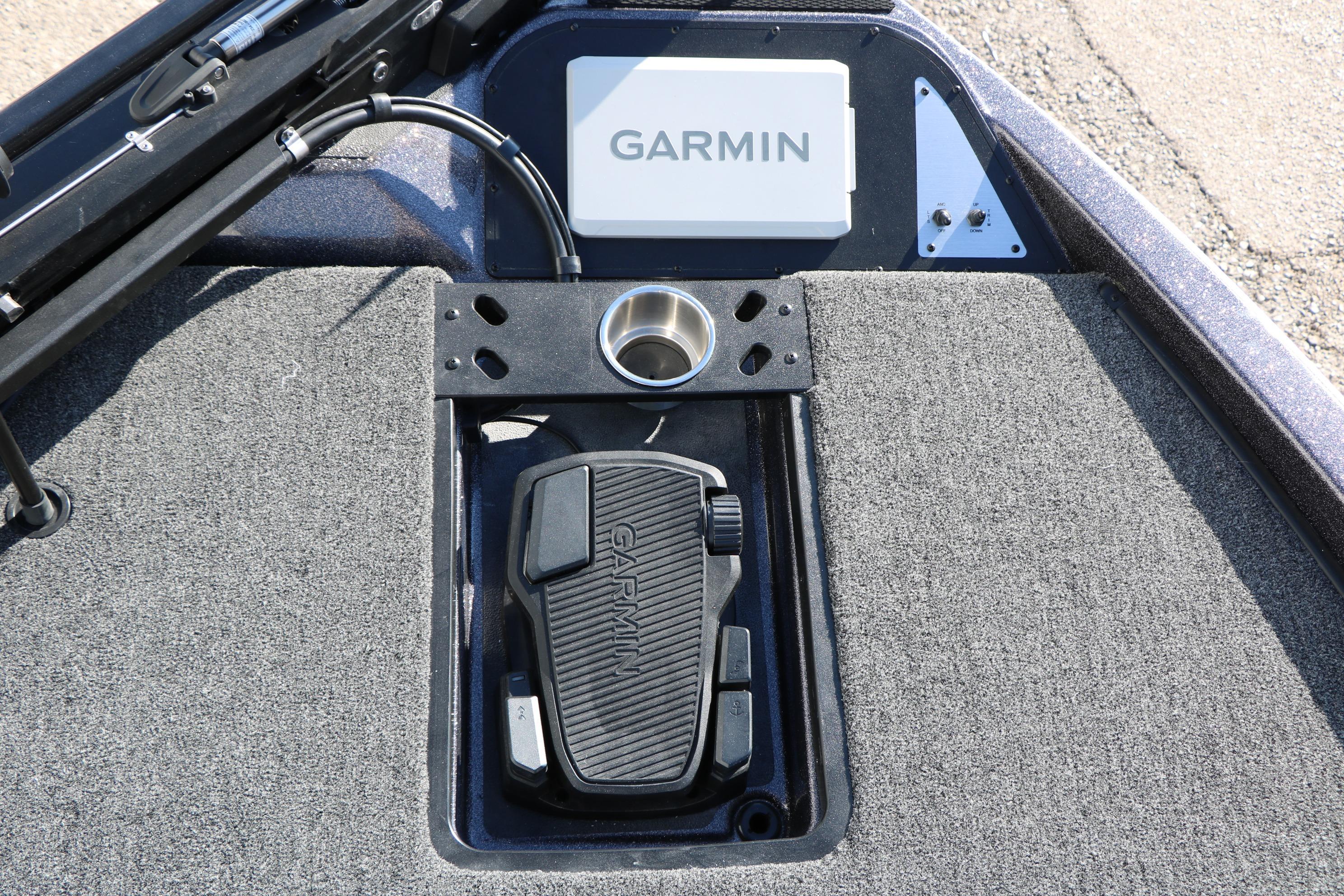 Caymas 201 Pro 2027 boat deck with Garmin equipment and foot pedal.