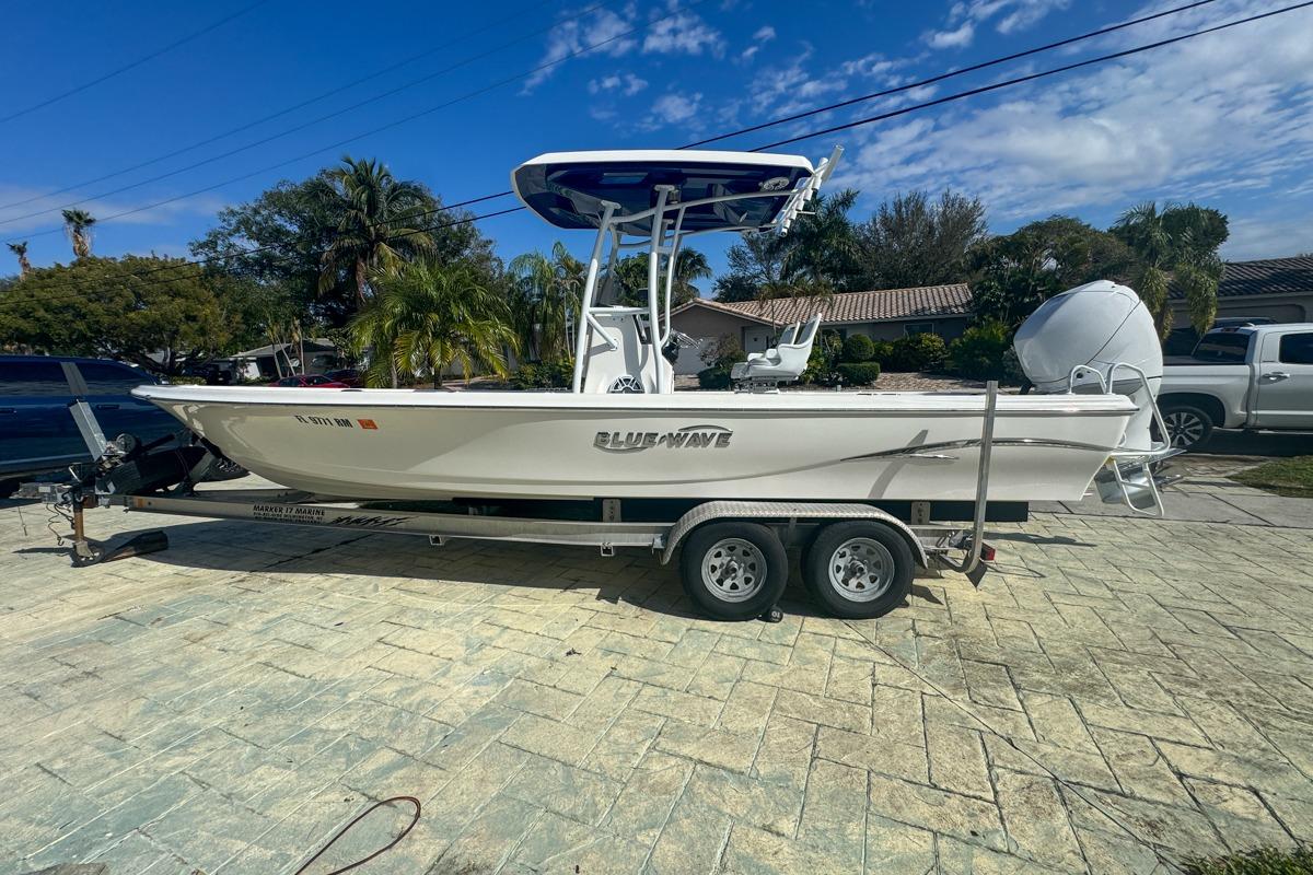 2018 Blue Wave 2400 PureBay