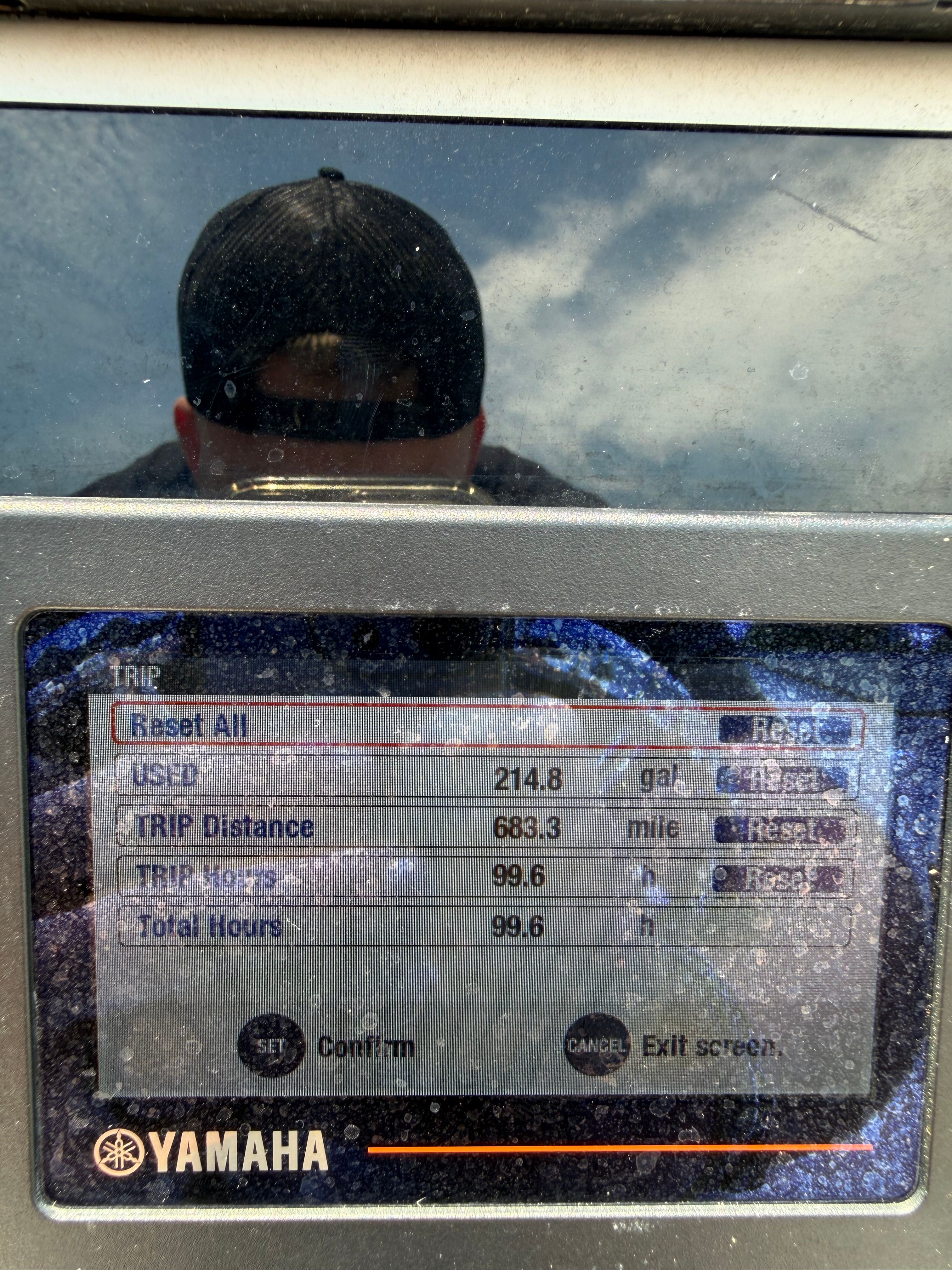 Yamaha display on Bay Craft 21 boat, 2012 model.