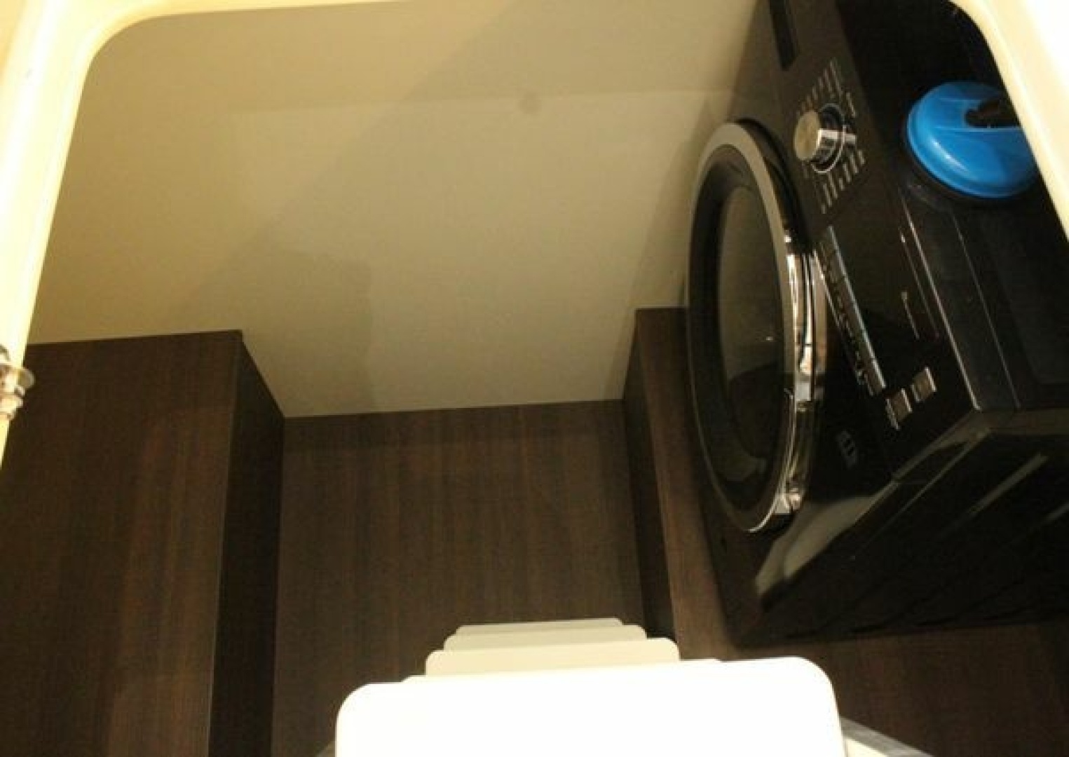 2019 Greenline 48 Coupe Hybrid - Image 26