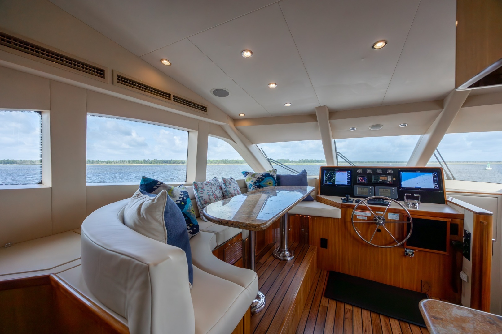 2008 Hatteras Motor Yacht - Image 85