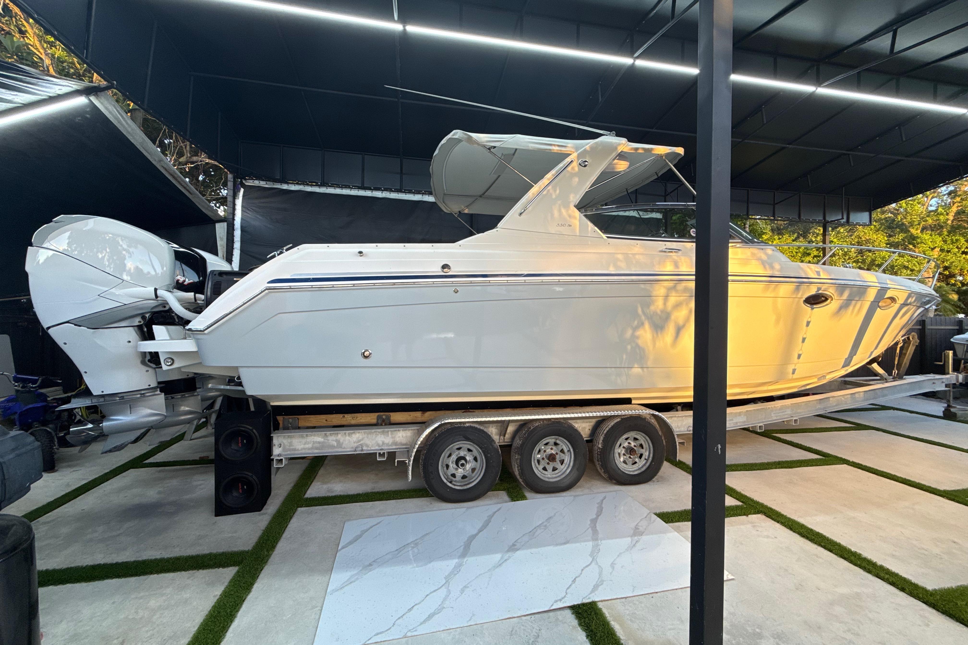 2005 Formula 330 Sun Sport