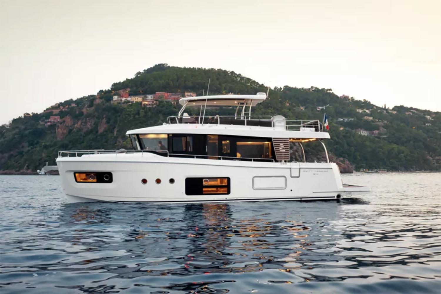2026 Beneteau Swift Trawler 54