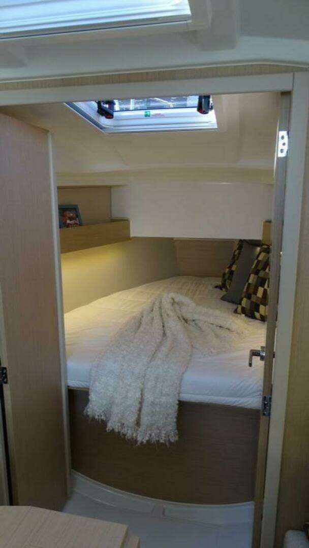 2026 Beneteau Oceanis 30.1 - Image 7