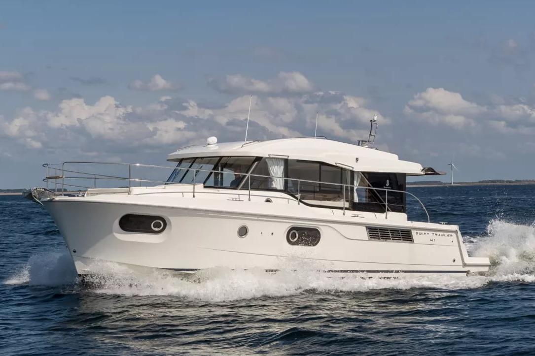 2024 Beneteau Swift Trawler 41 Sedan