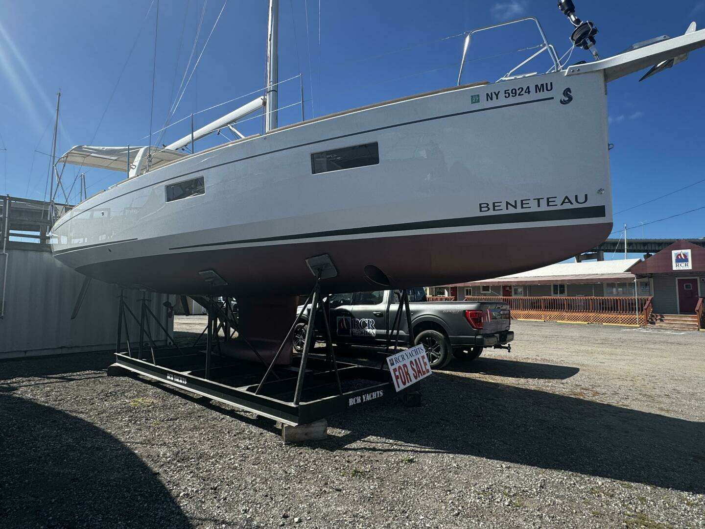 2023 Beneteau Oceanis 38.1 - Image 22