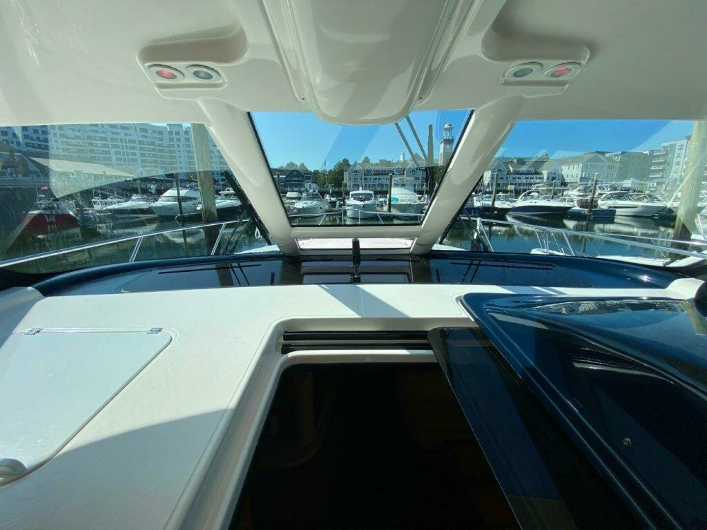 2009 Tiara Yachts 4300 Sovran - Image 36