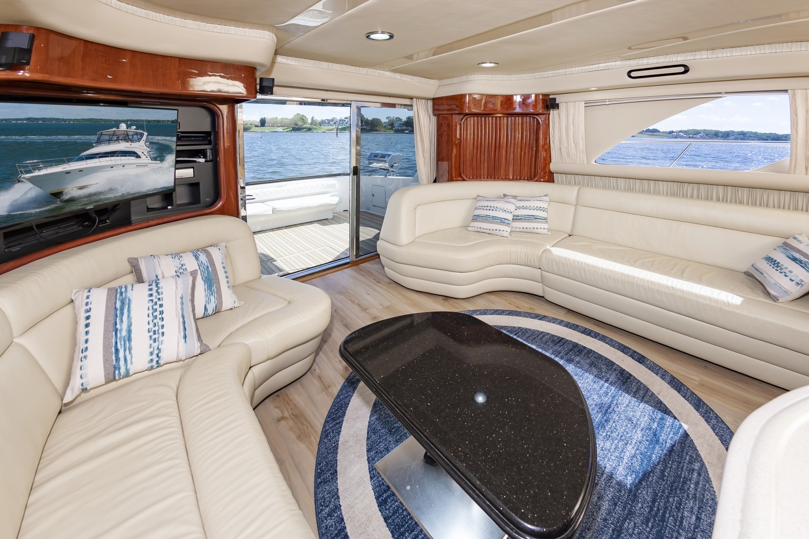 2002 Sea Ray 560 Sedan Bridge - Image 27