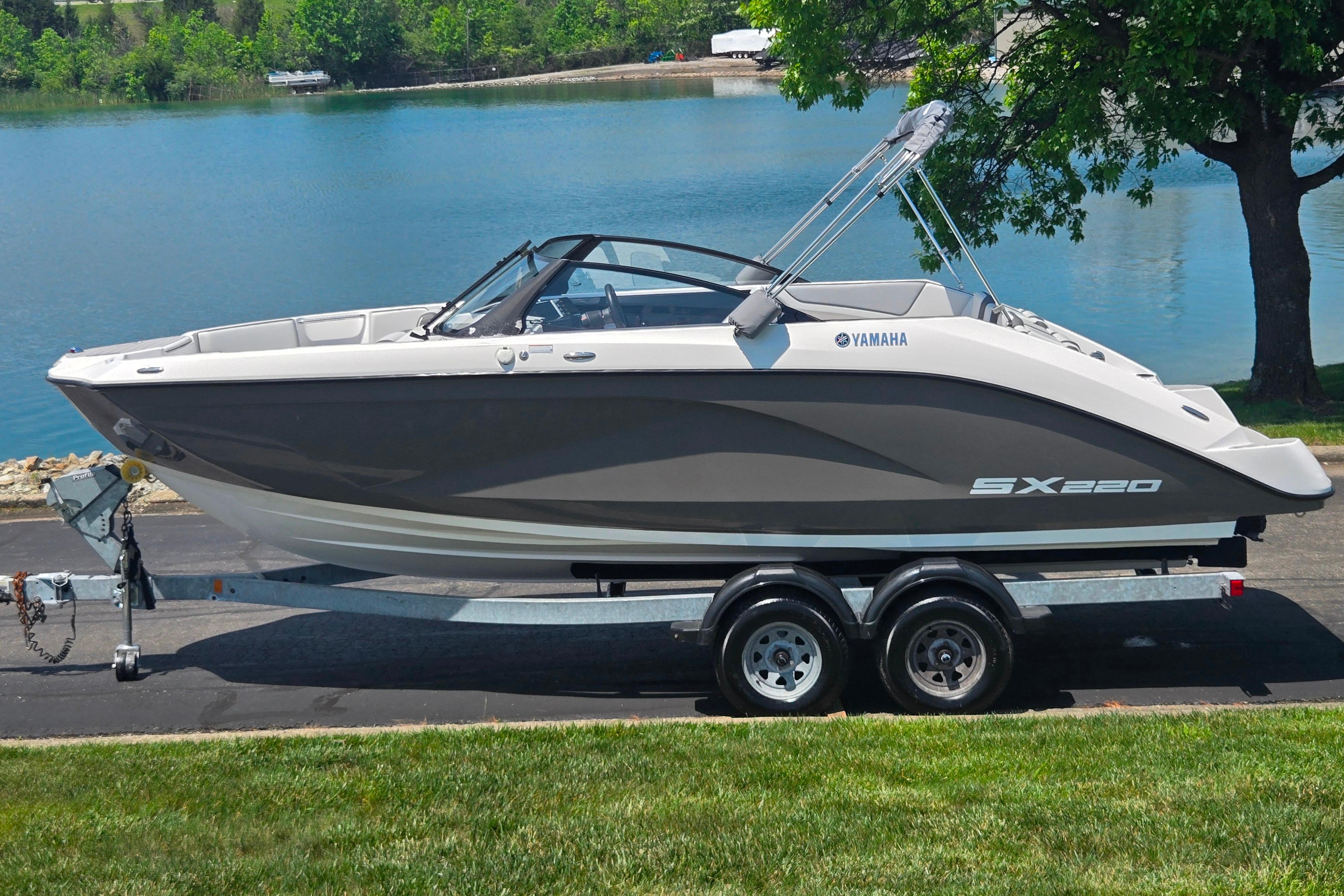 2023 Yamaha Boats SX220