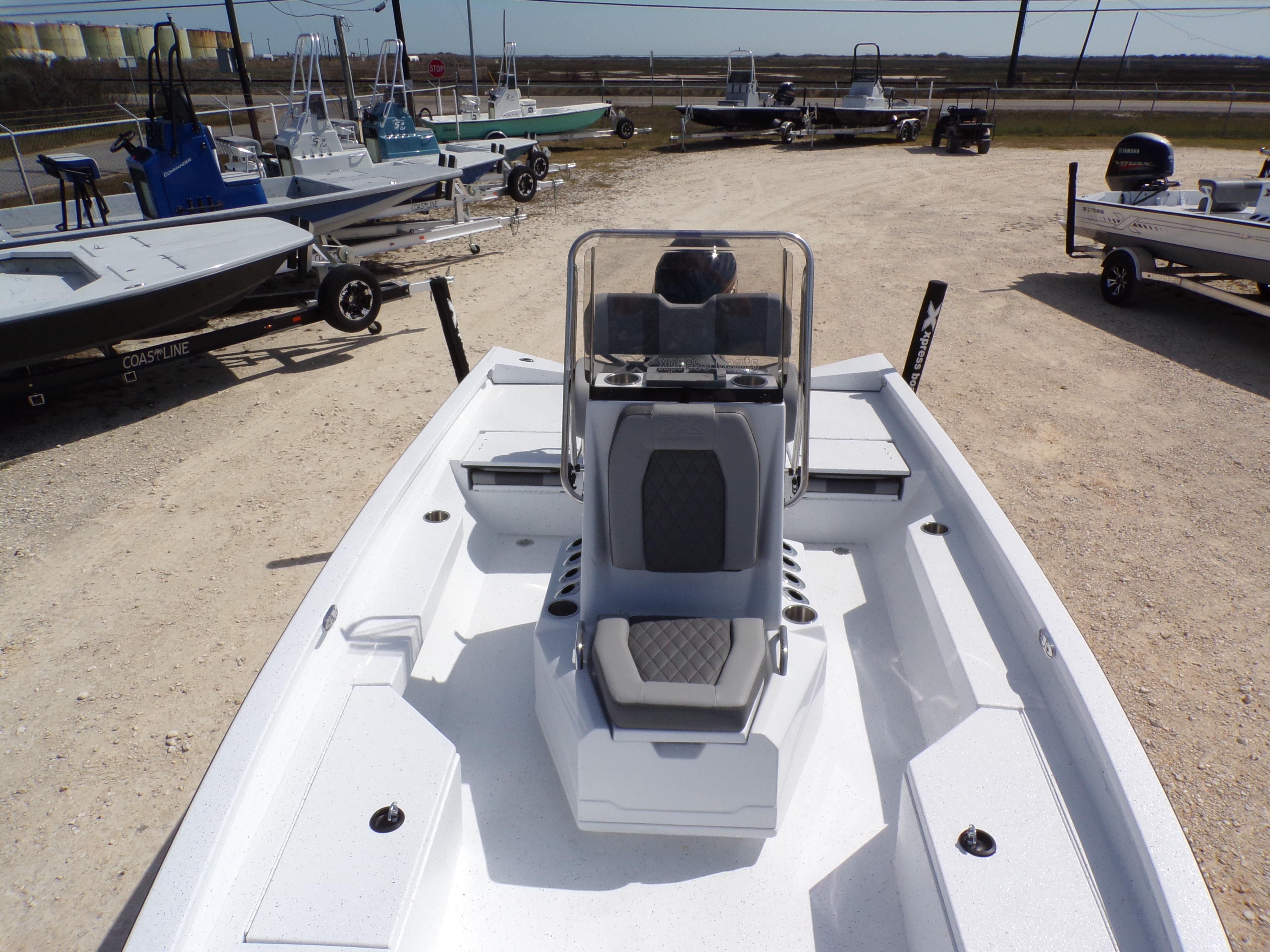 2025 Xpress H20B Bay - 13