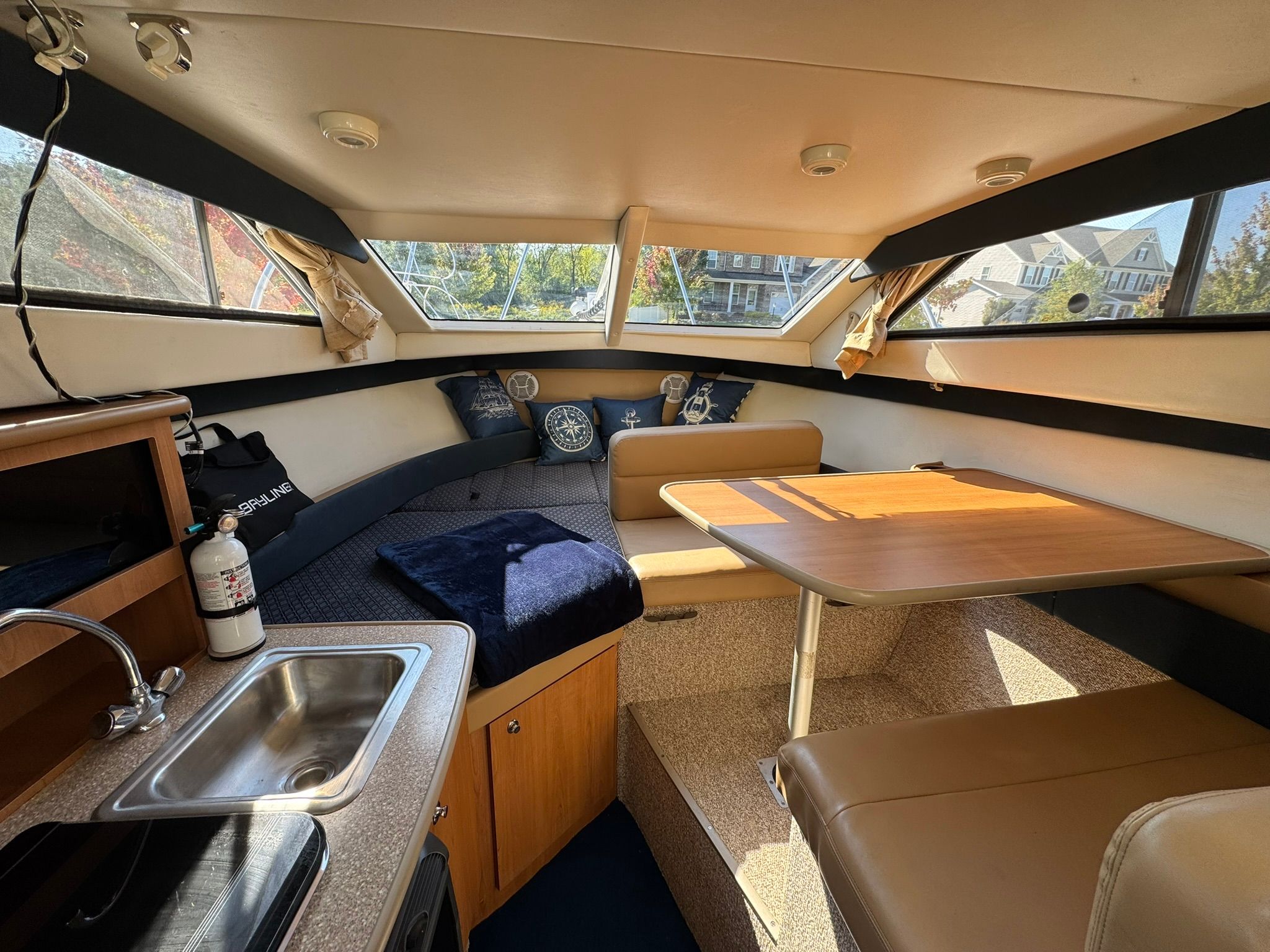 2007 Bayliner Discovery 246 - 15
