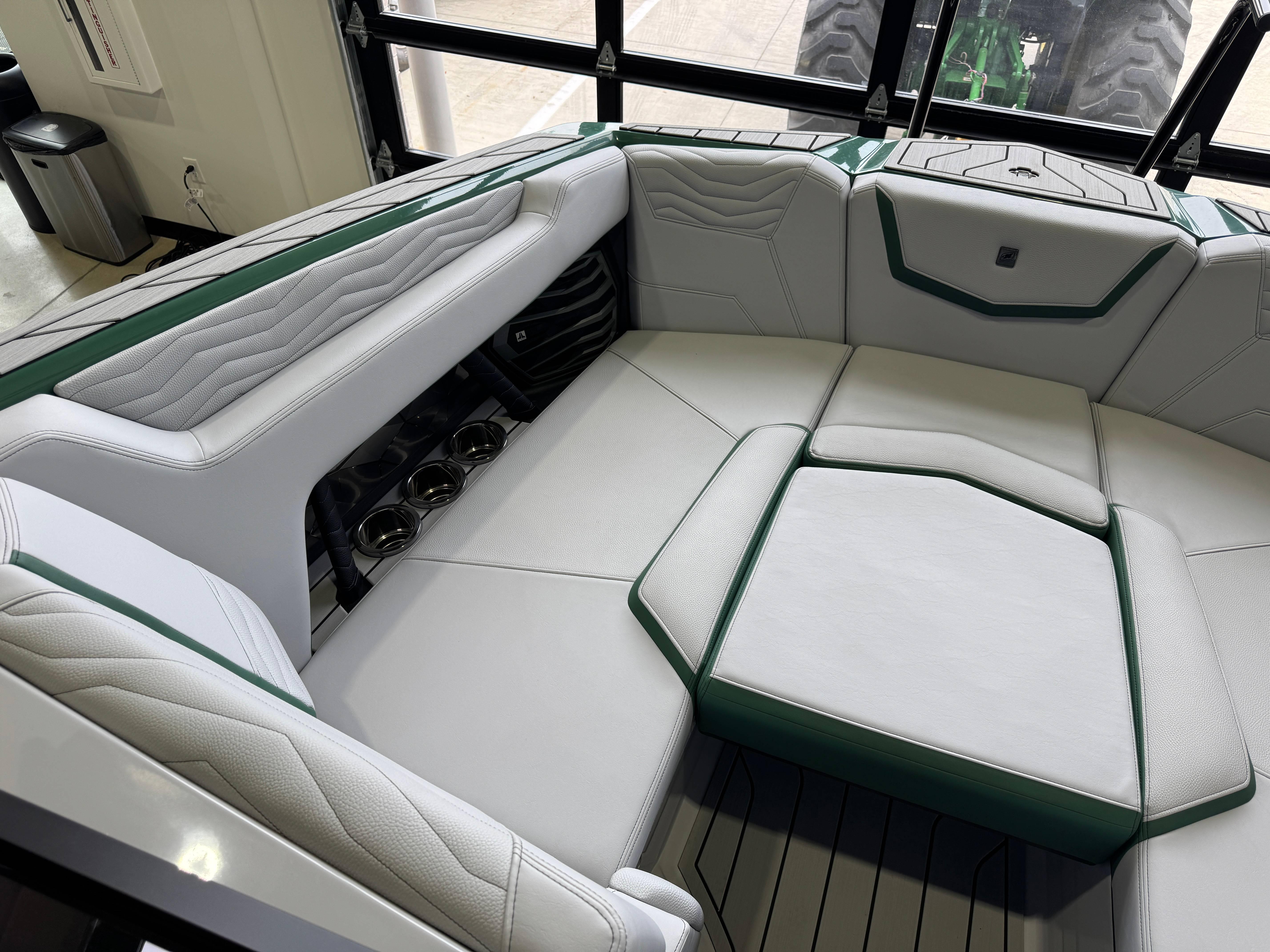 2025 Nautique Super Air Nautique G23 - 18