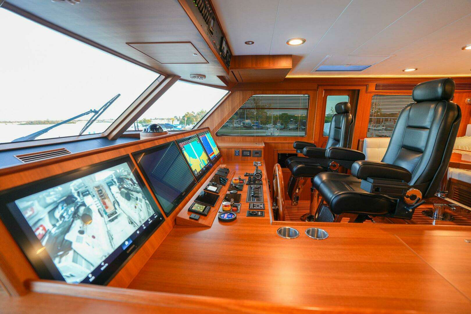 2025 Marlow Explorer 70E-CB - Image 39