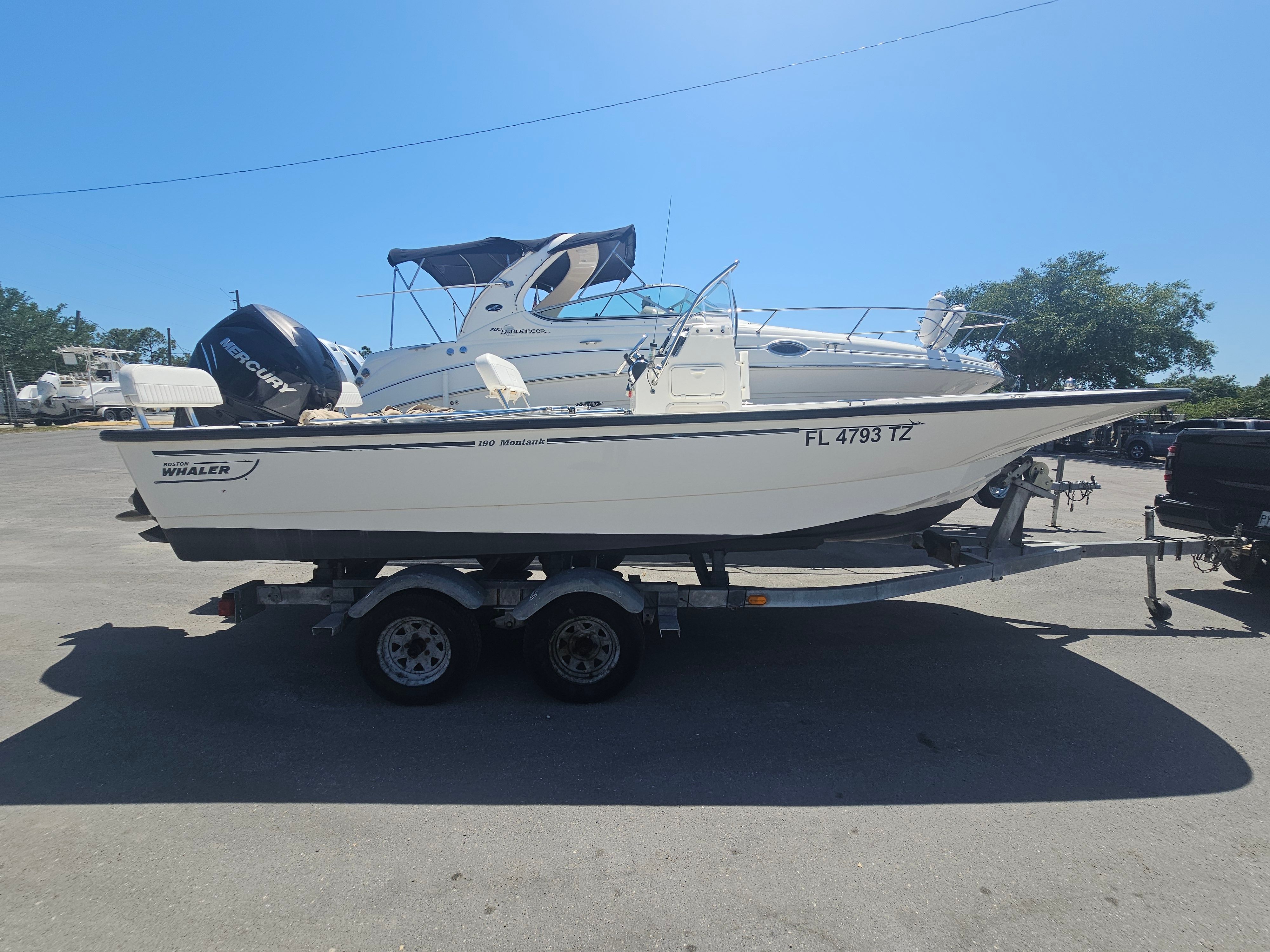 2015 Boston Whaler 190 Montauk