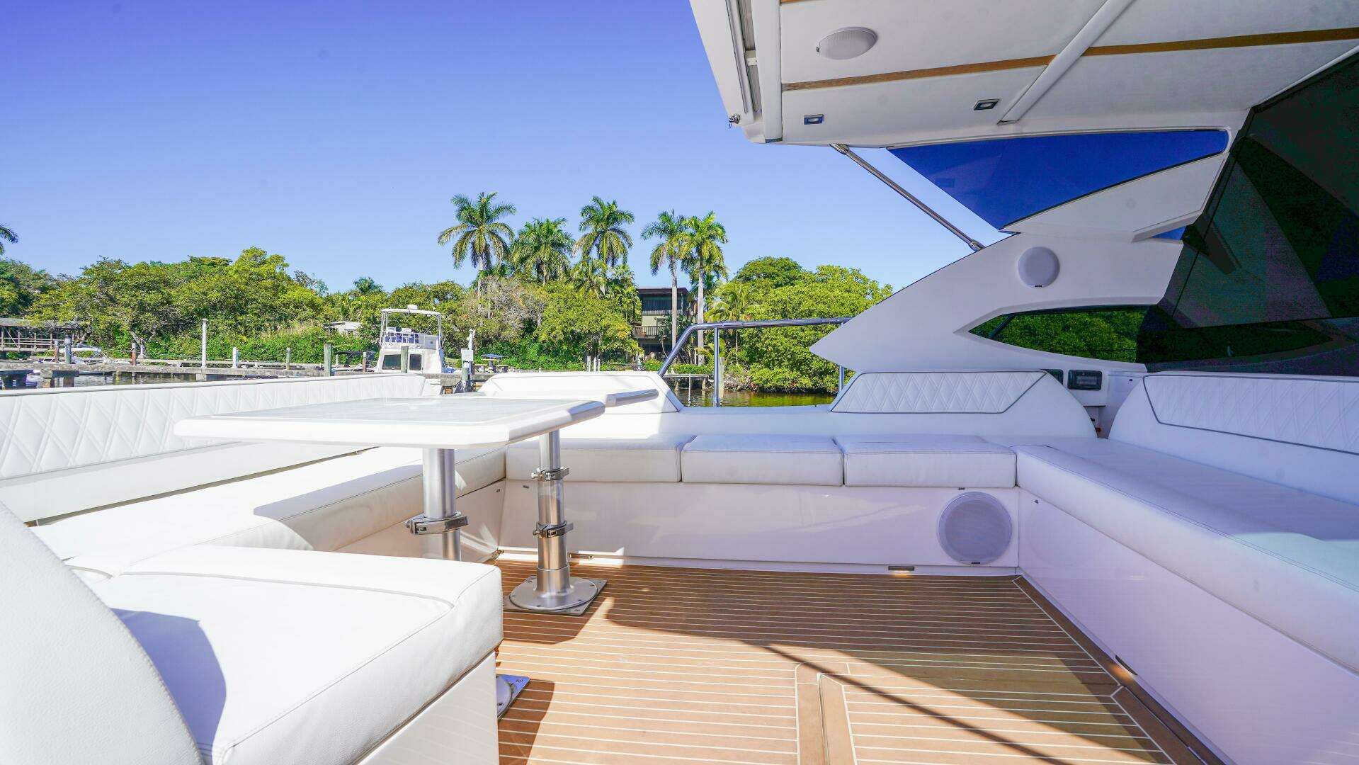 2019 Rio Yachts Colorado 56 - Image 9