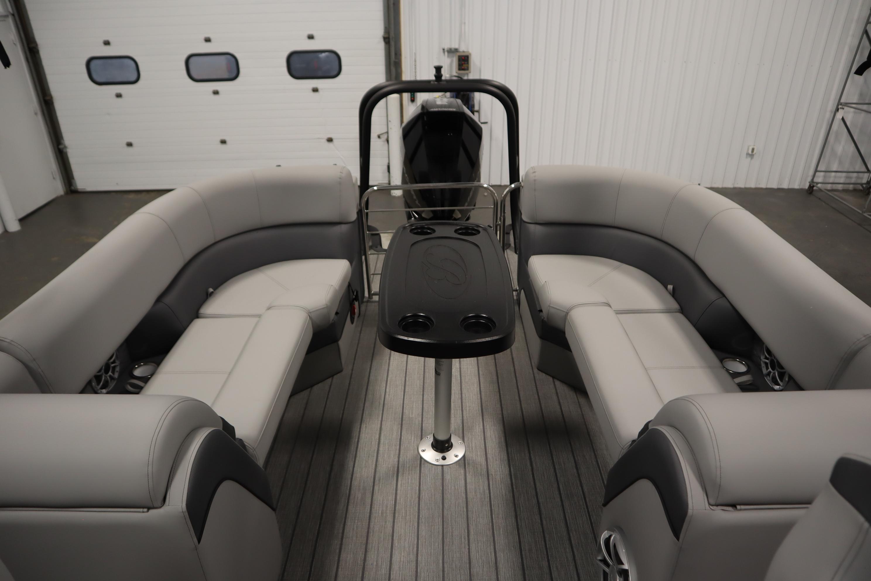 2025 Bentley Pontoons Elite 253 Admiral Tri-toon interior with luxurious seating and table.