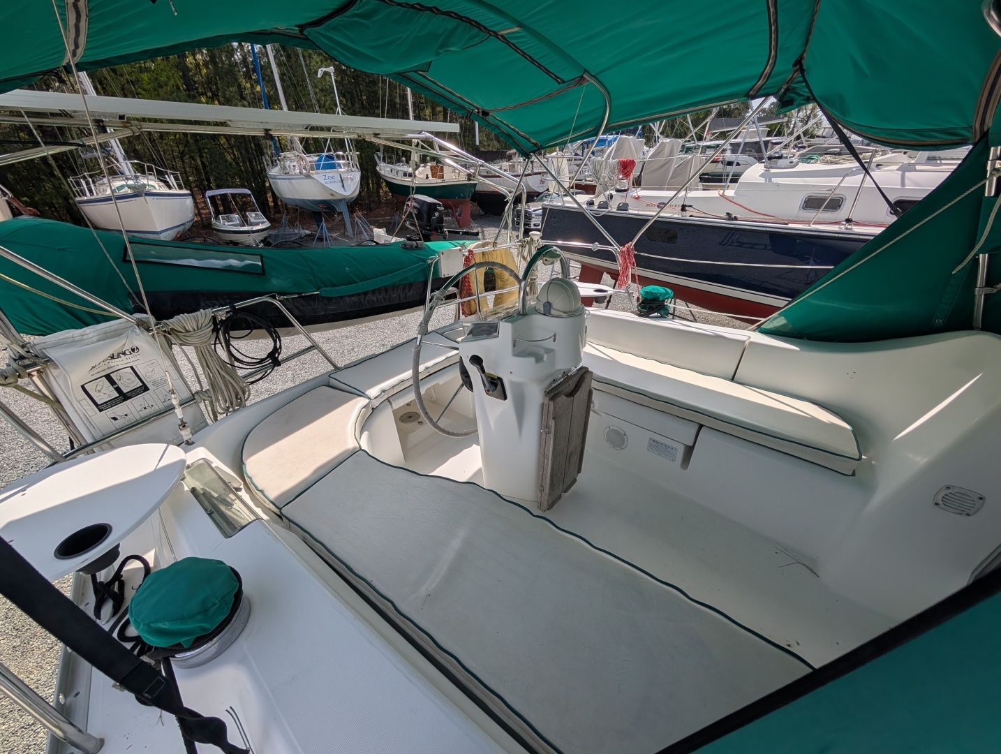 2003 Beneteau 331 - Image 24