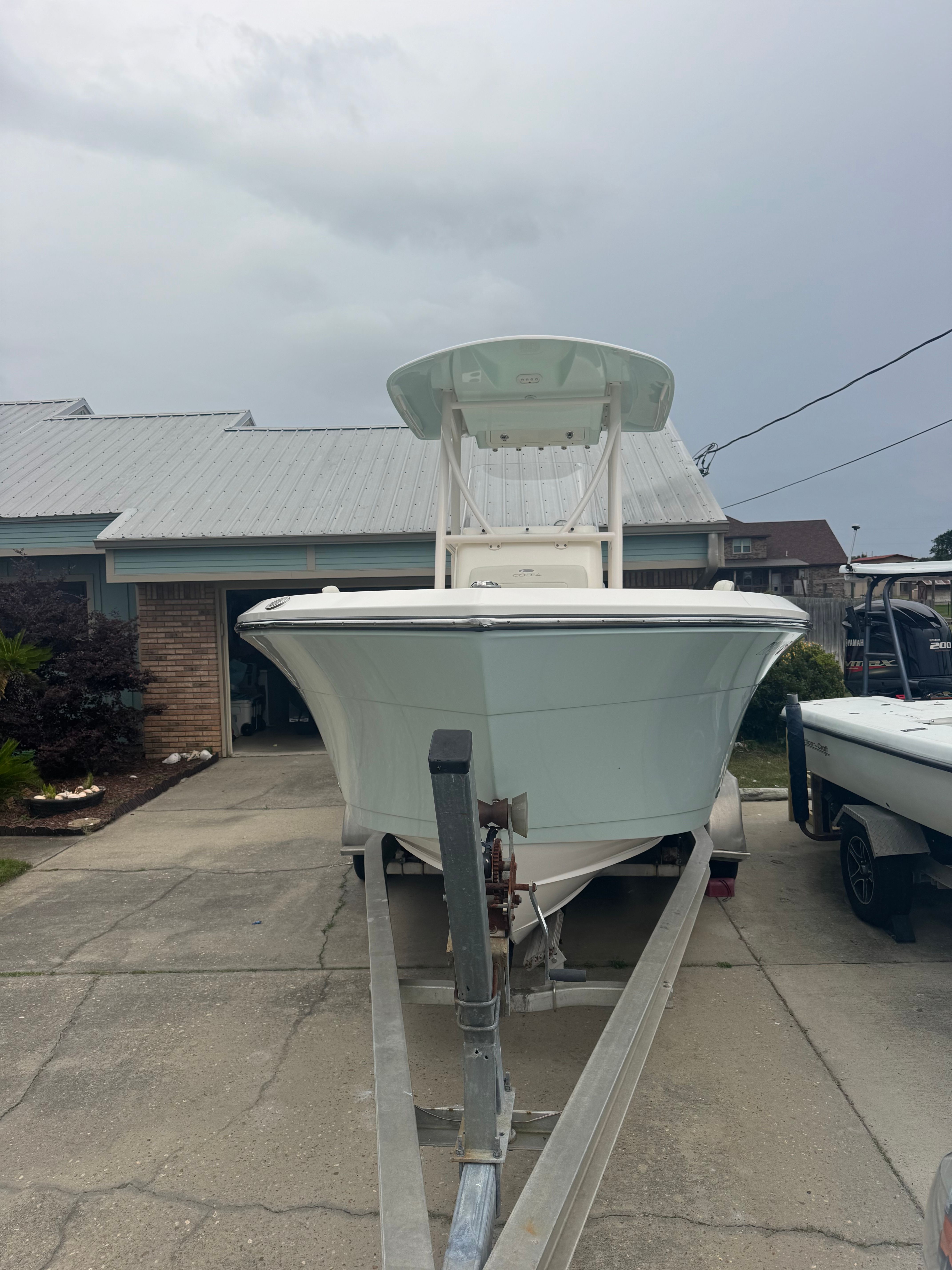 2018 Cobia 220 Center Console - 2
