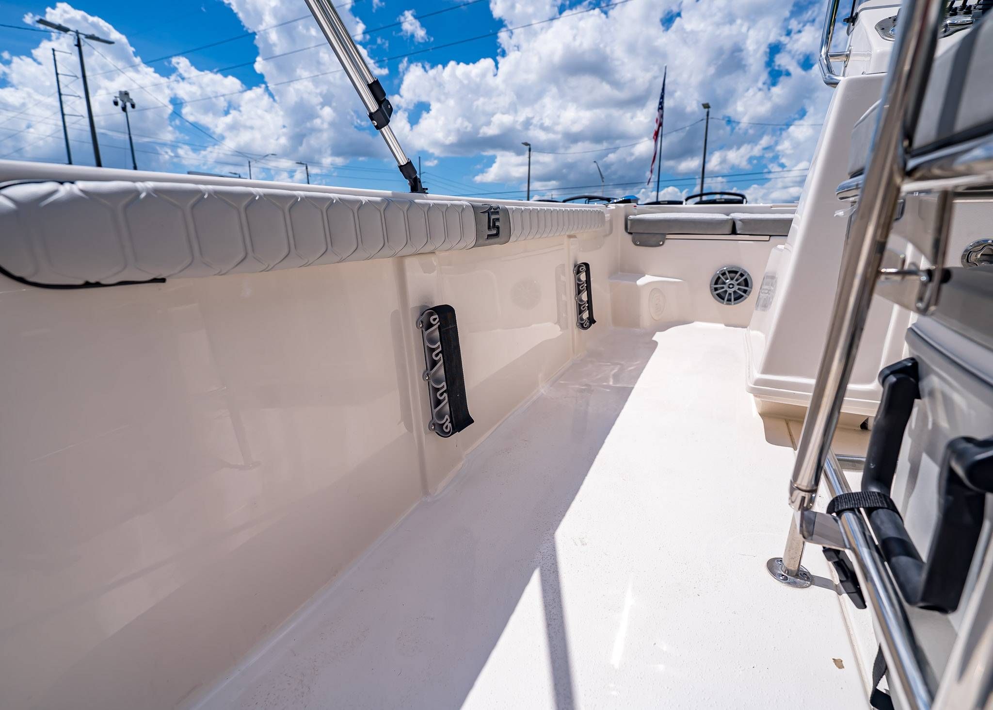 2026 Carolina Skiff 17 LS - 14