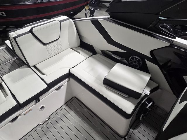 2026 Yamaha Boats 252S - 13