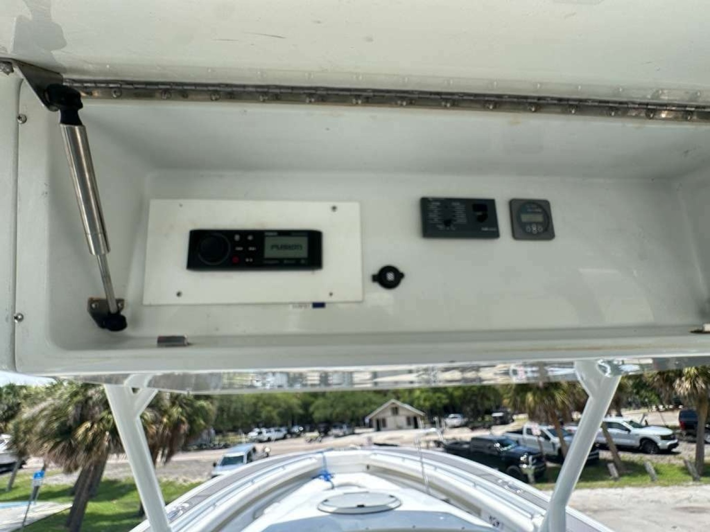 2014 Yellowfin 42 Offshore - Image 7