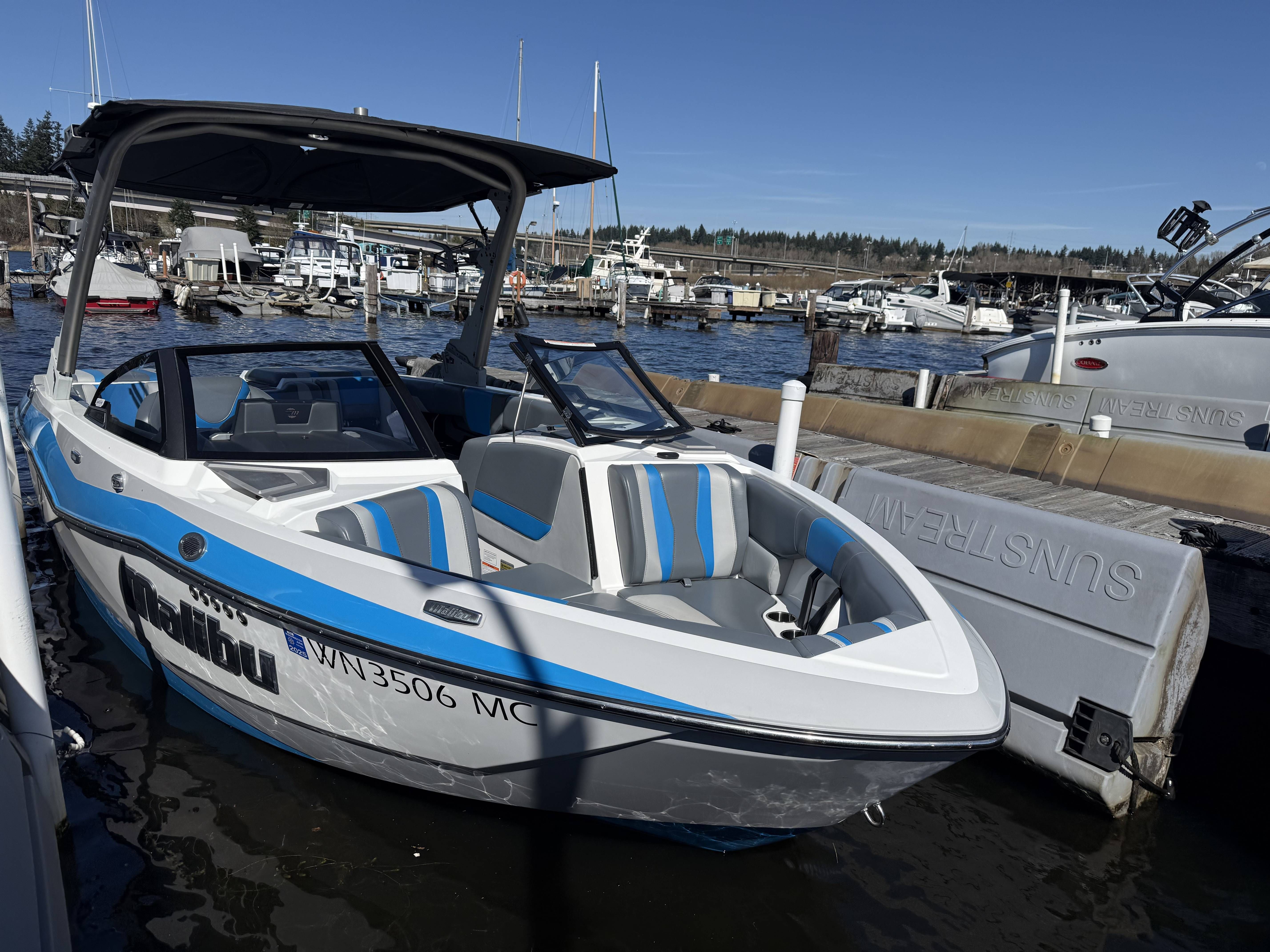 2023 Malibu Wakesetter 22 LSV