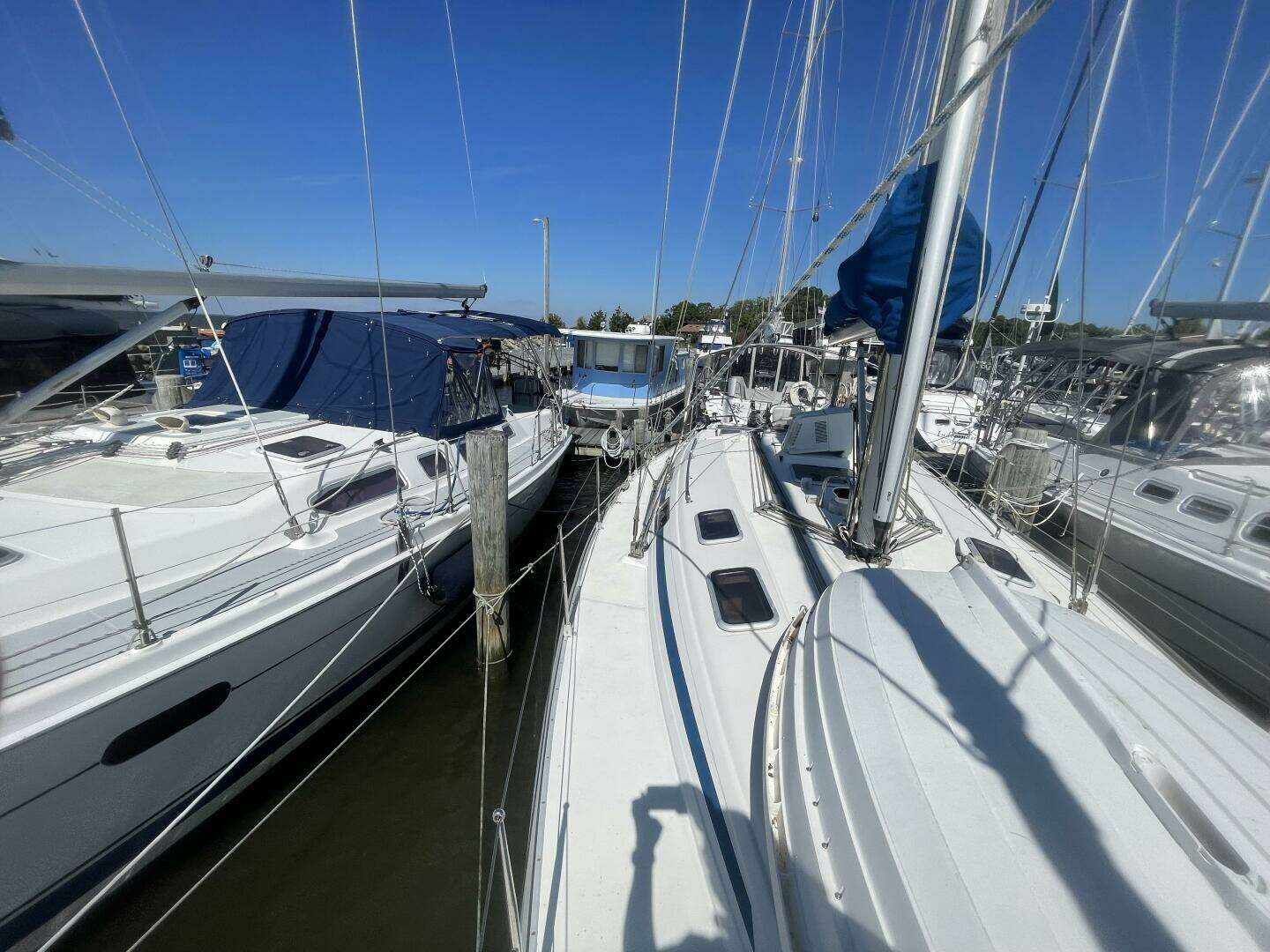 2002 Bavaria 40 - Image 8