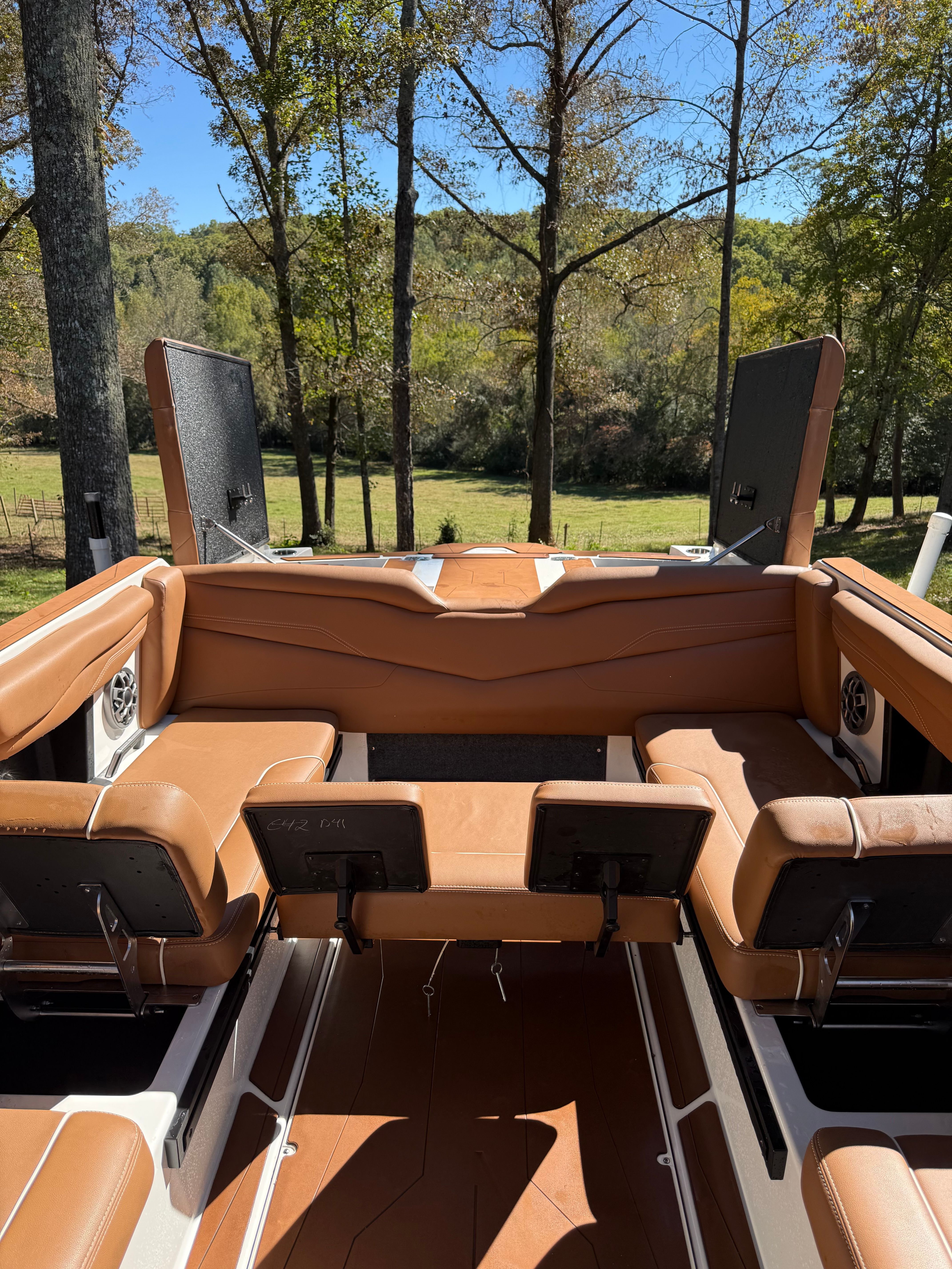 2023 Axis T250 - 12