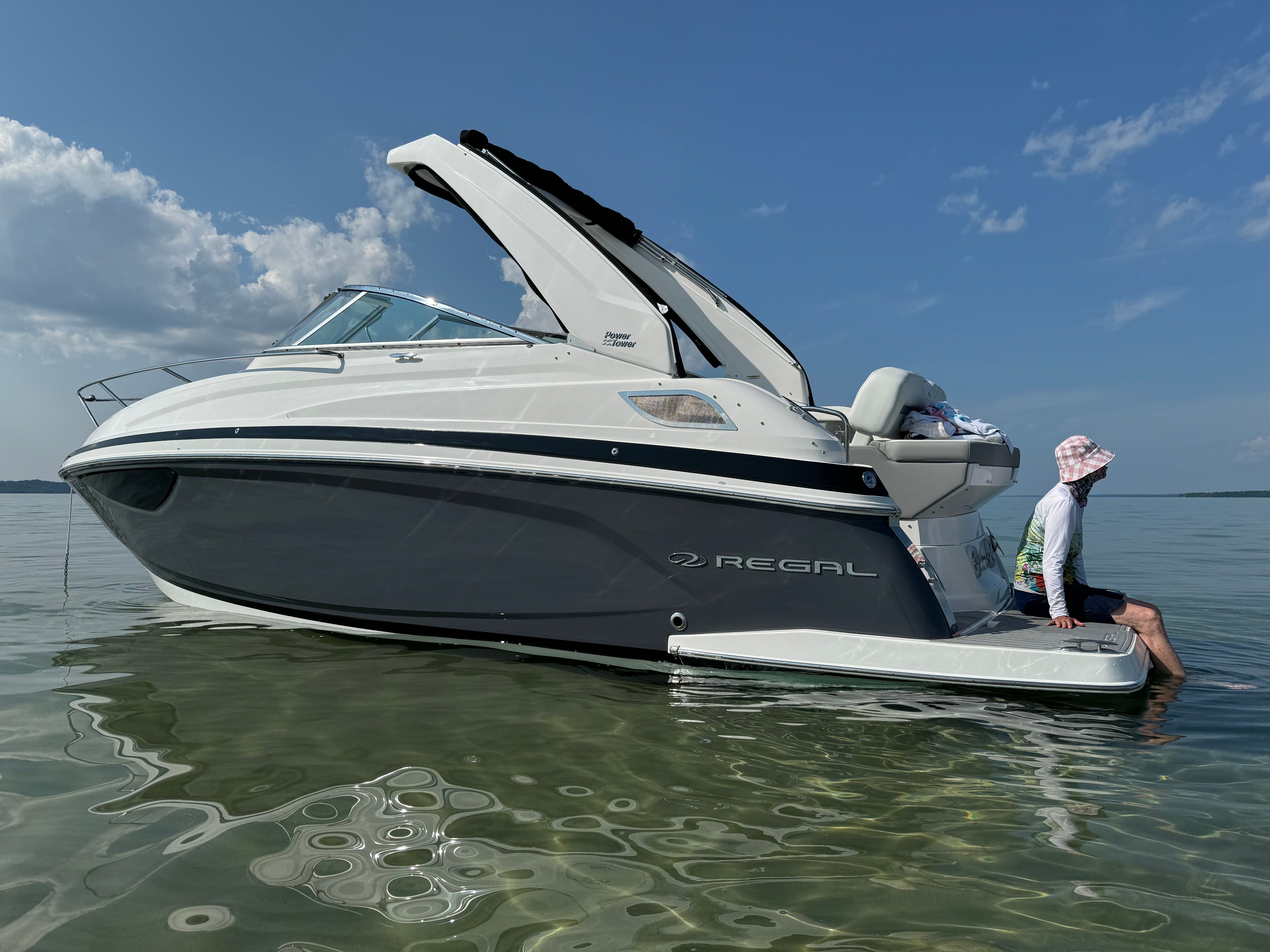 2023 Regal 28 Express